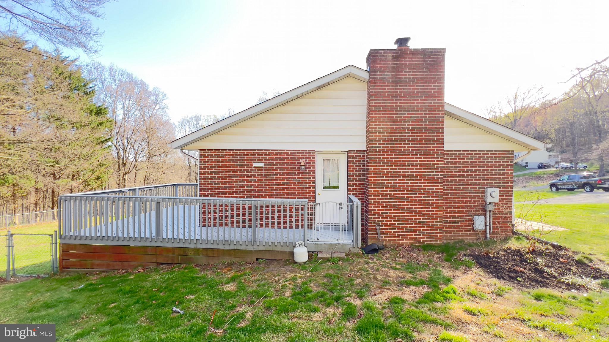 BOTANY WOODS - Residential