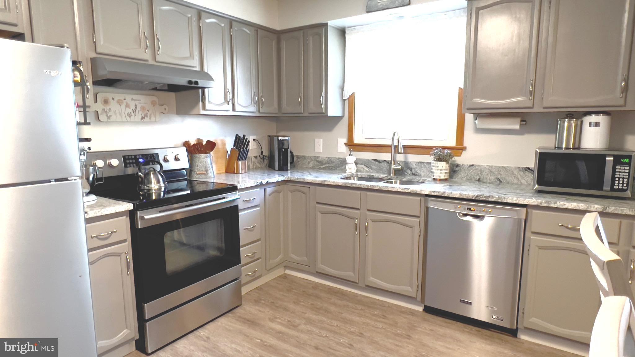 BOTANY WOODS - Residential