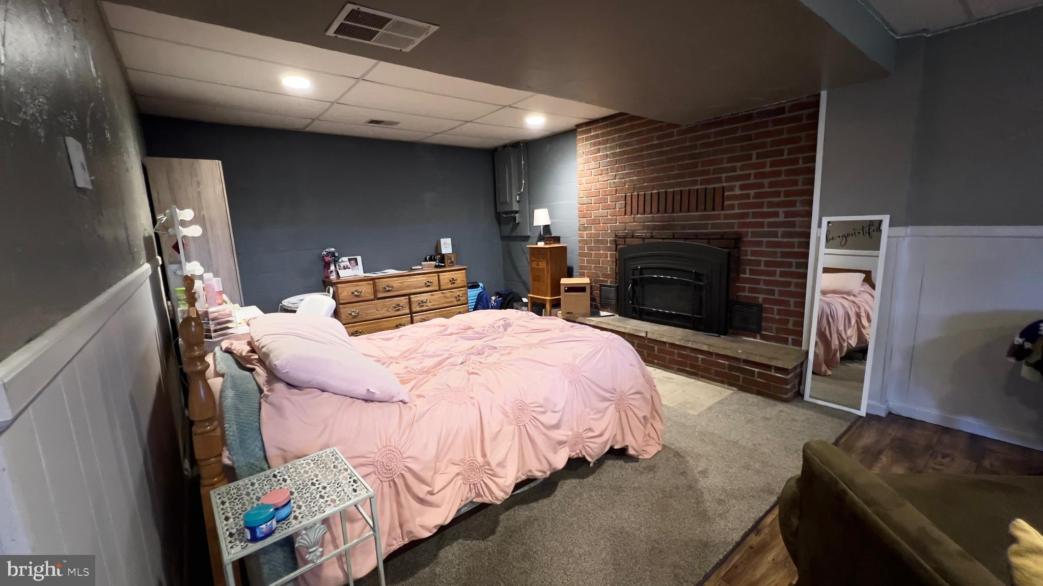 BOTANY WOODS - Residential