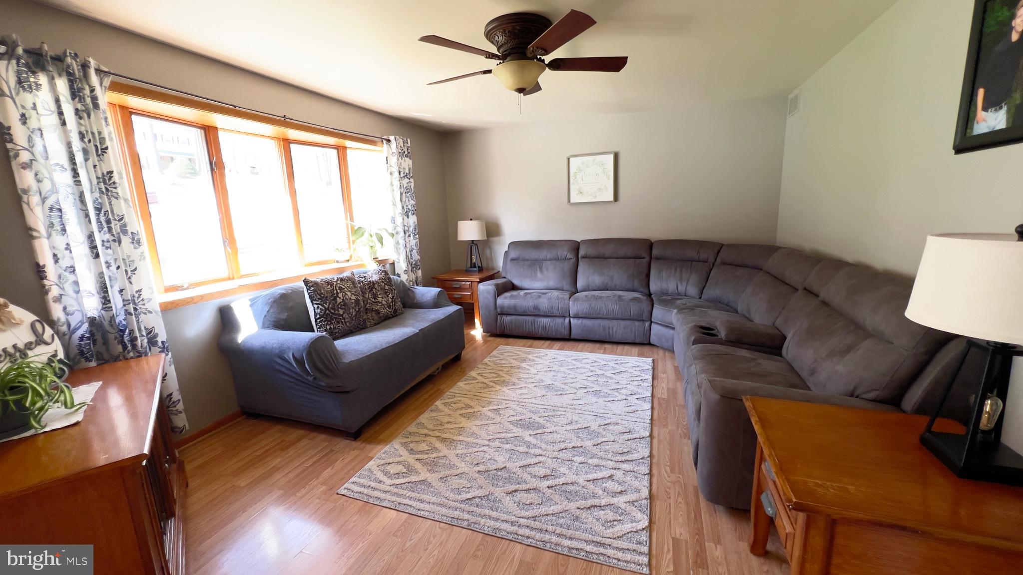 BOTANY WOODS - Residential