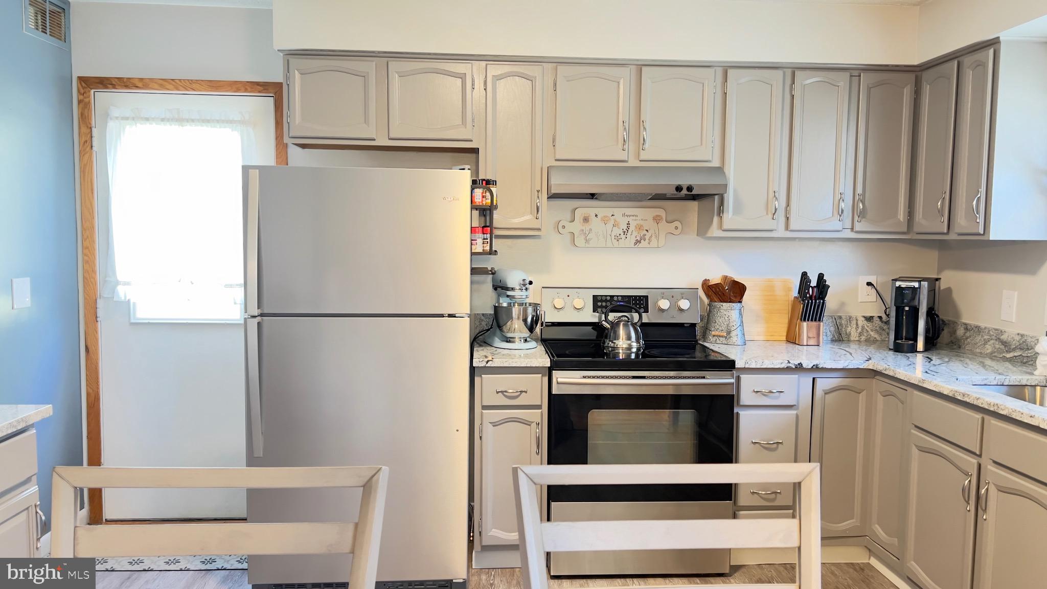 BOTANY WOODS - Residential