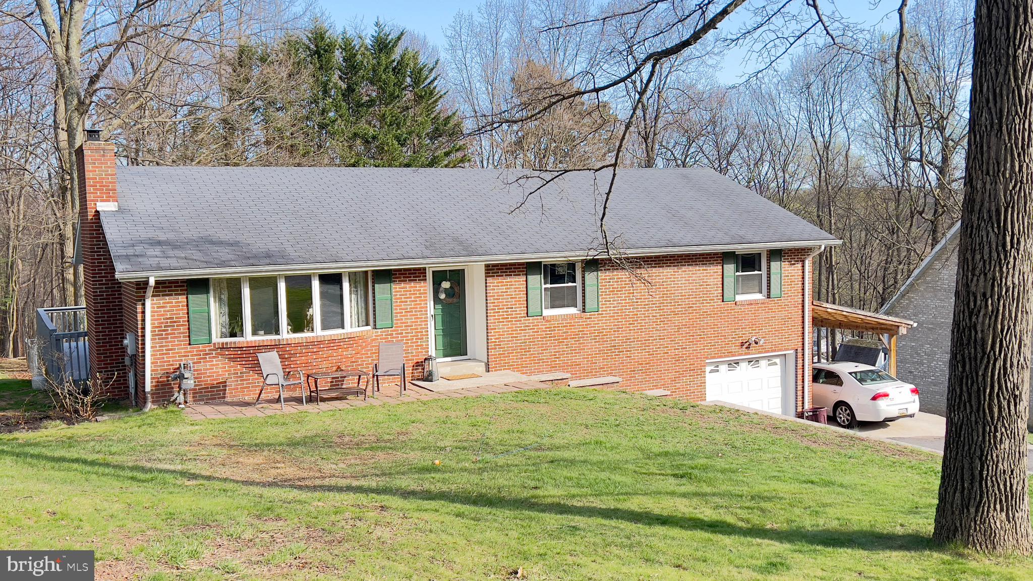 BOTANY WOODS - Residential