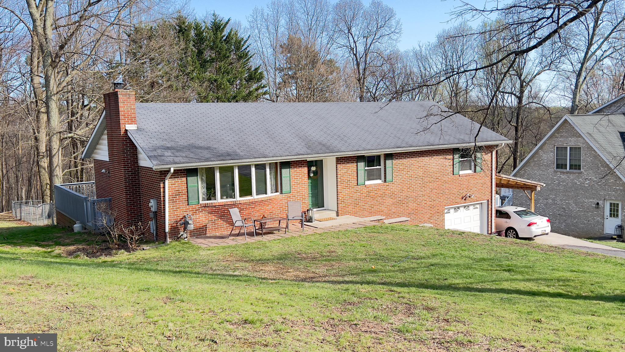 BOTANY WOODS - Residential