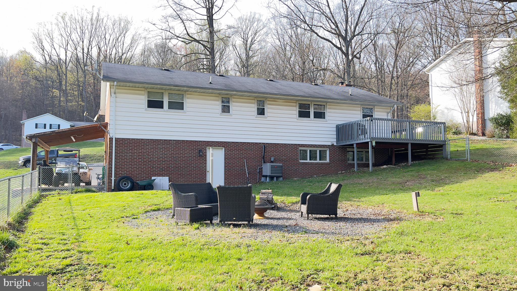 BOTANY WOODS - Residential