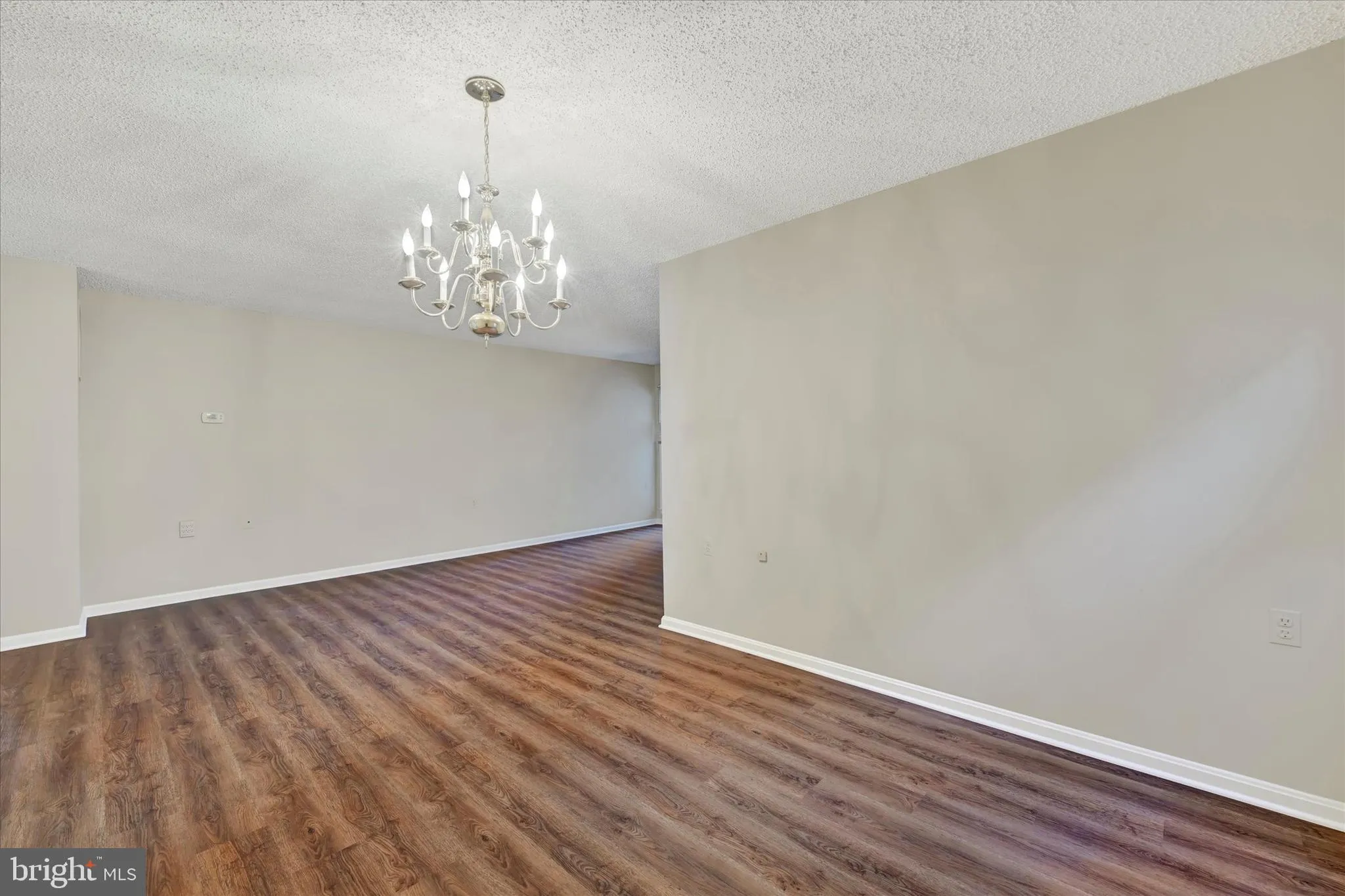 Annapolis, Maryland 21401, United States, 2 Bedrooms Bedrooms, ,3 BathroomsBathrooms,Residential,Active,204659