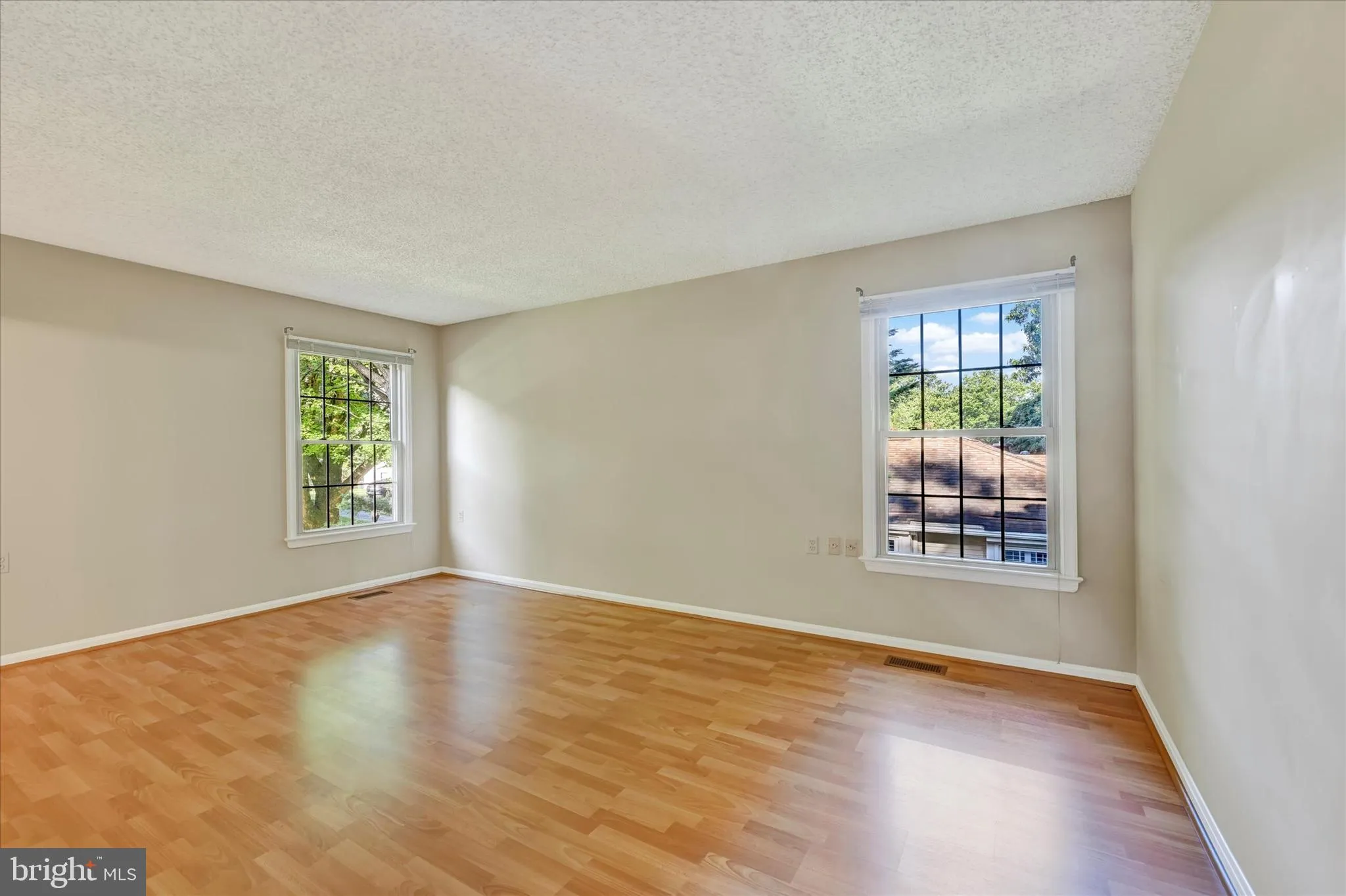 Annapolis, Maryland 21401, United States, 2 Bedrooms Bedrooms, ,3 BathroomsBathrooms,Residential,Active,204659