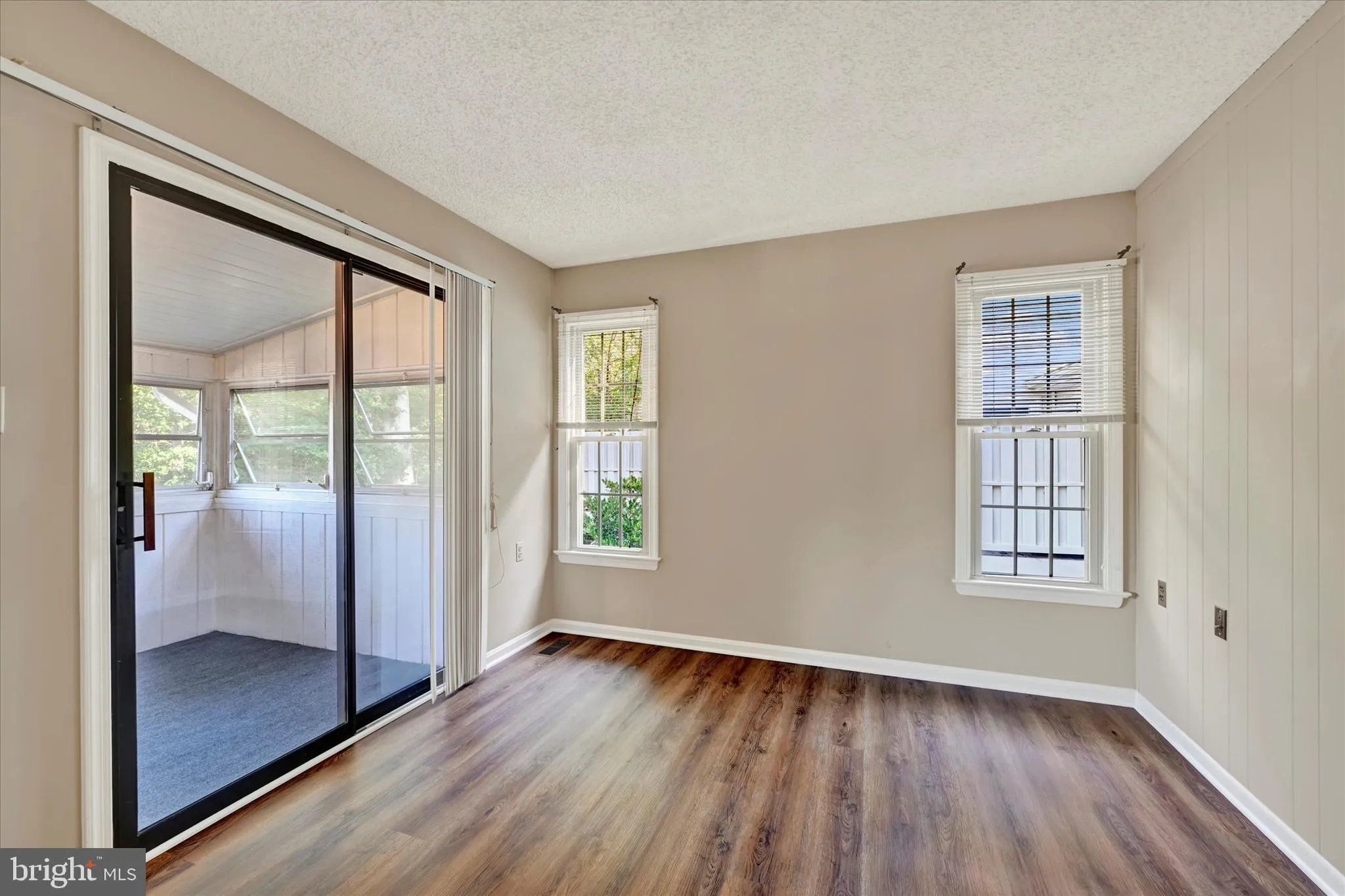 Annapolis, Maryland 21401, United States, 2 Bedrooms Bedrooms, ,3 BathroomsBathrooms,Residential,Active,204659