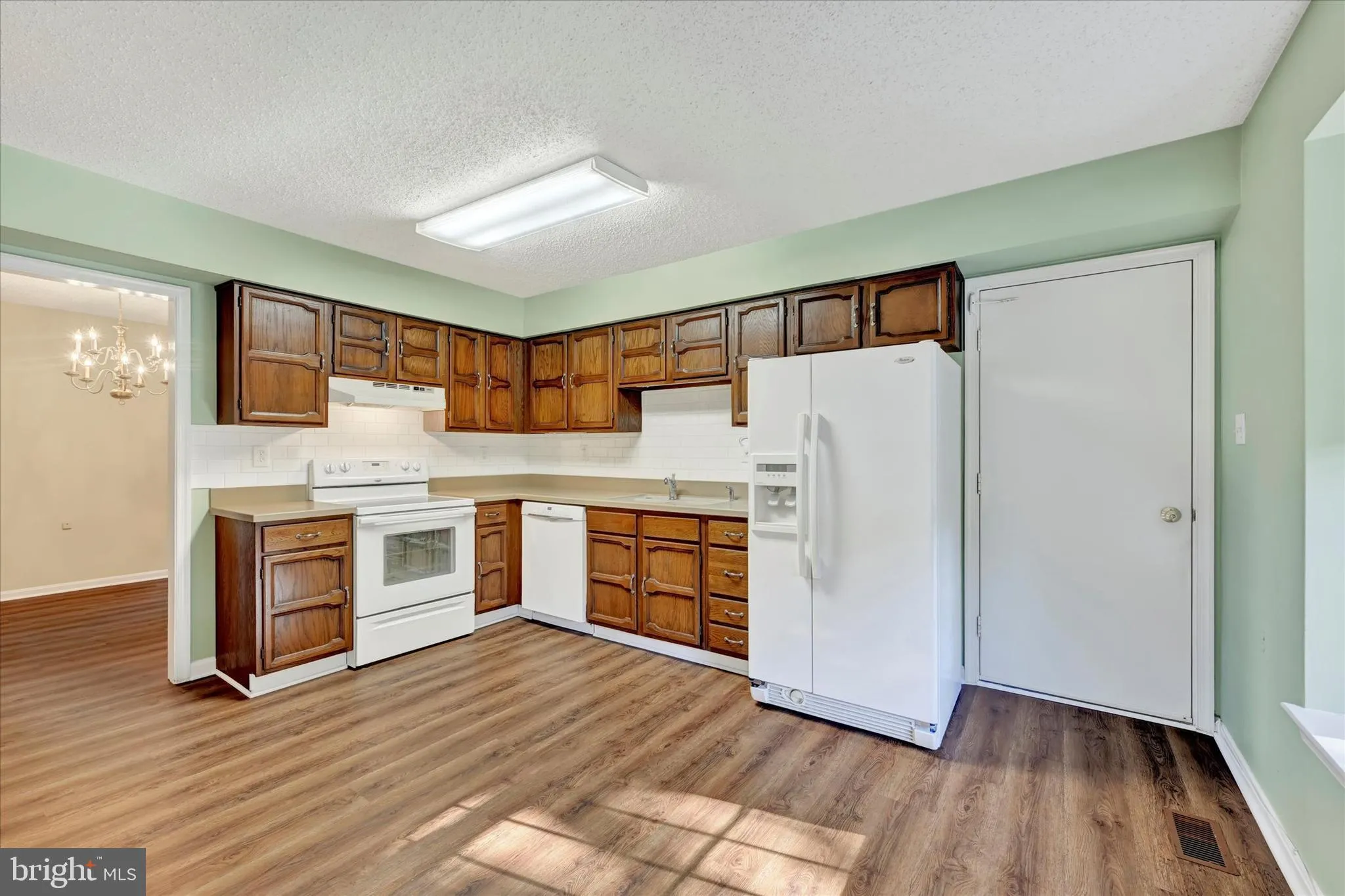 Annapolis, Maryland 21401, United States, 2 Bedrooms Bedrooms, ,3 BathroomsBathrooms,Residential,Active,204659