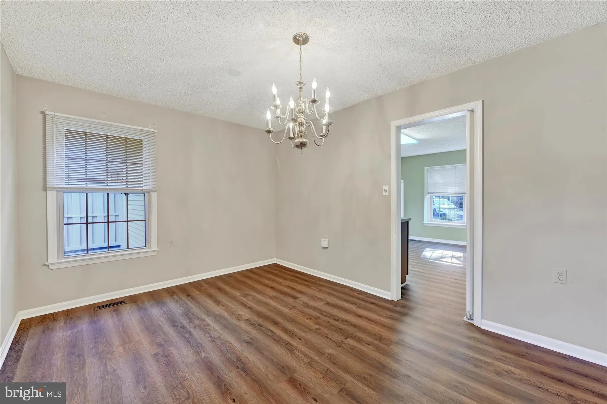 Annapolis, Maryland 21401, United States, 2 Bedrooms Bedrooms, ,3 BathroomsBathrooms,Residential,Active,204659