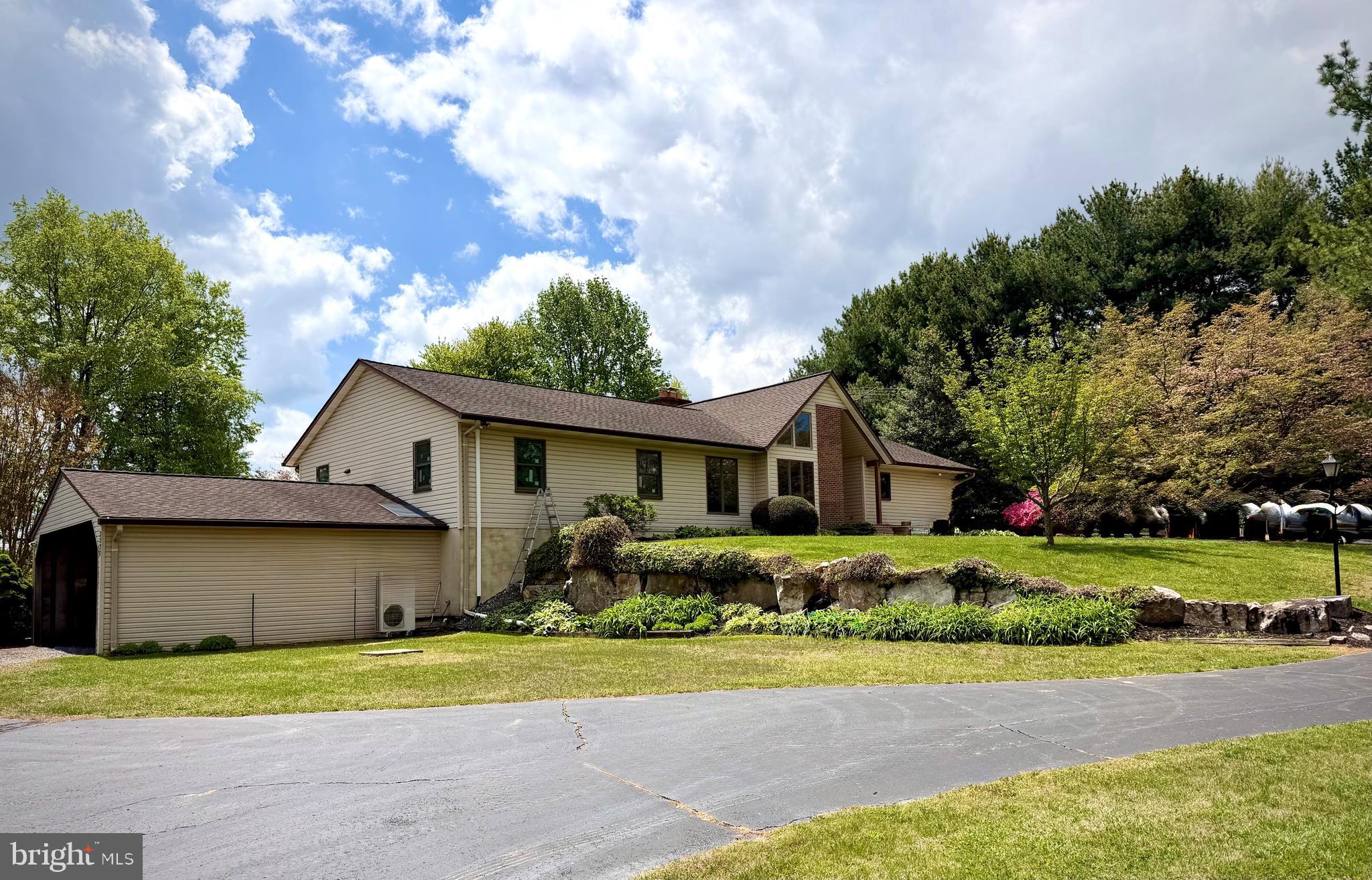 2220 CONOWINGO ROAD