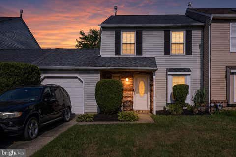 Townhouse For Rent - 13 Hopewell Lane<br/> SICKLERVILLE, NJ 08081
