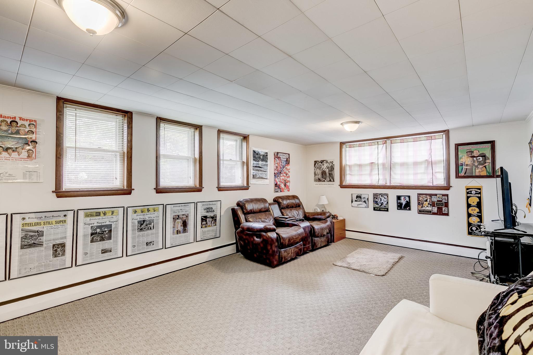 LONG MEADOWS - Residential