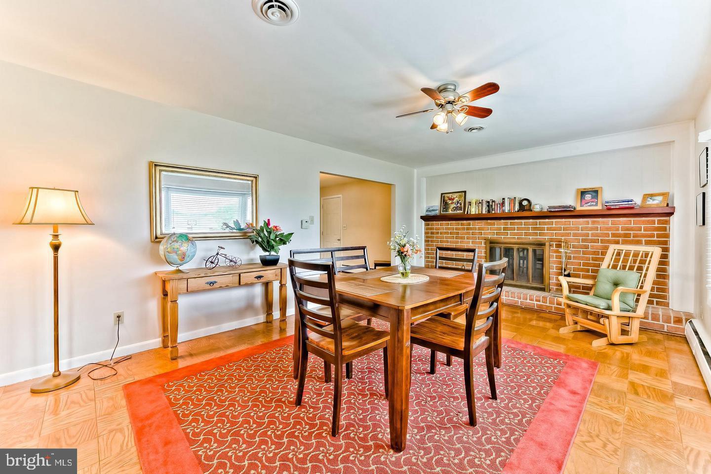 LONG MEADOWS - Residential