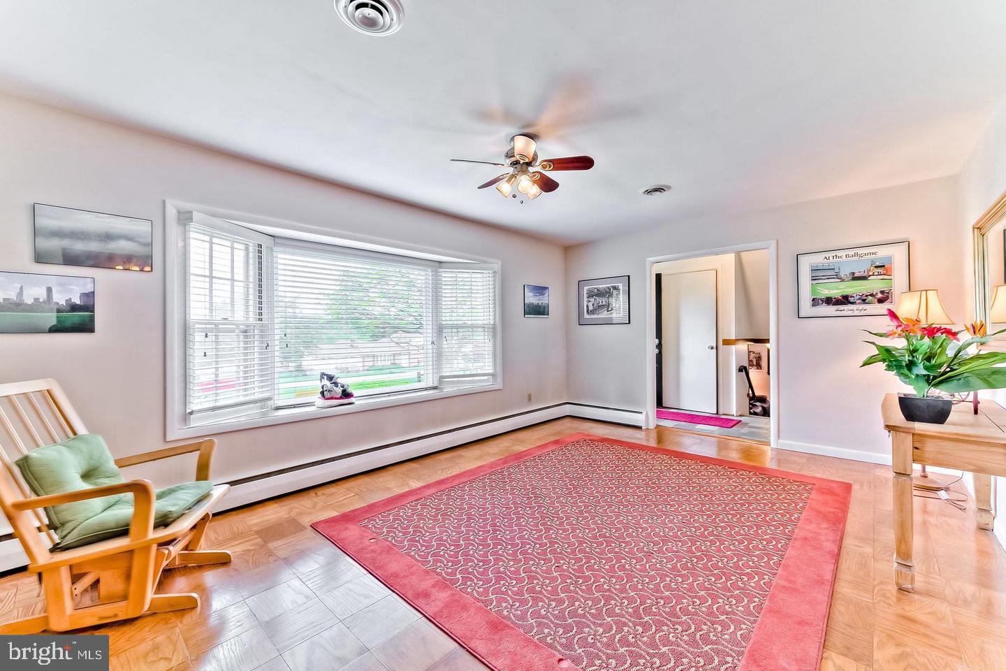 LONG MEADOWS - Residential