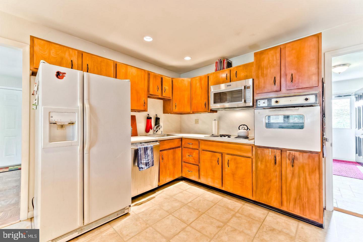 LONG MEADOWS - Residential