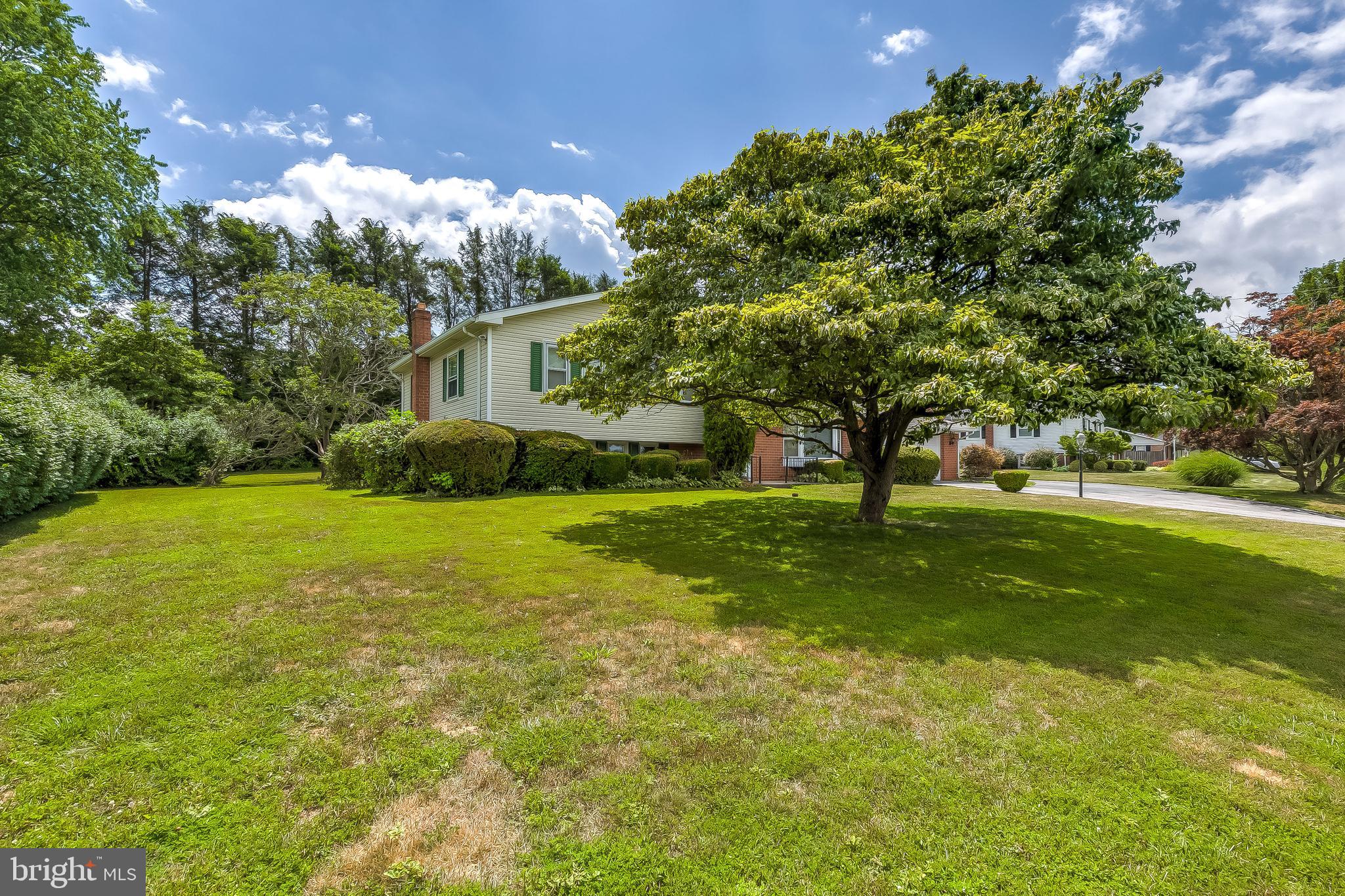 LONG MEADOWS - Residential