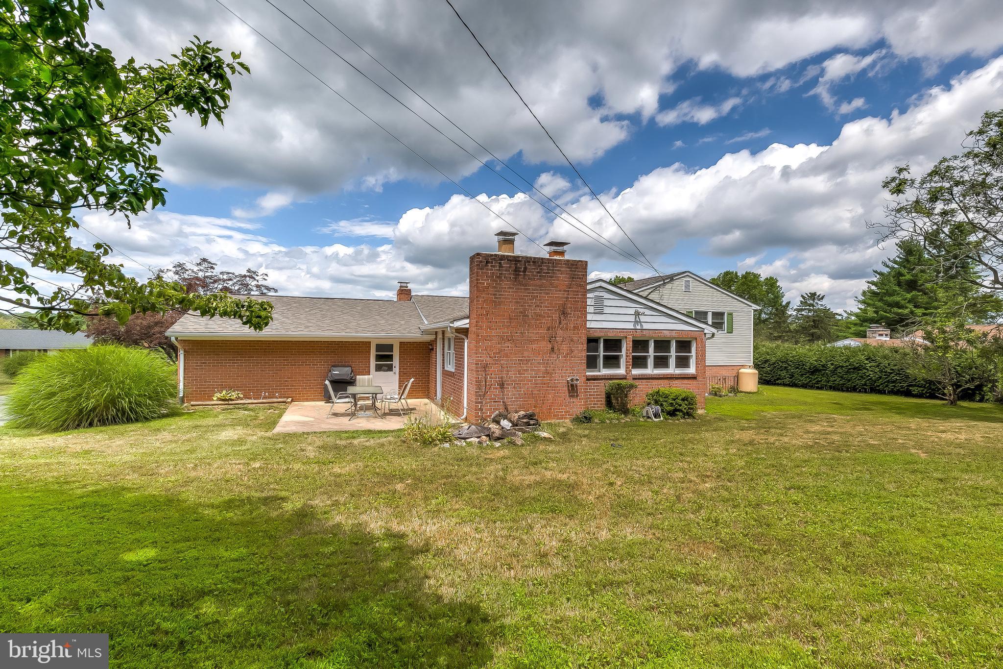 LONG MEADOWS - Residential