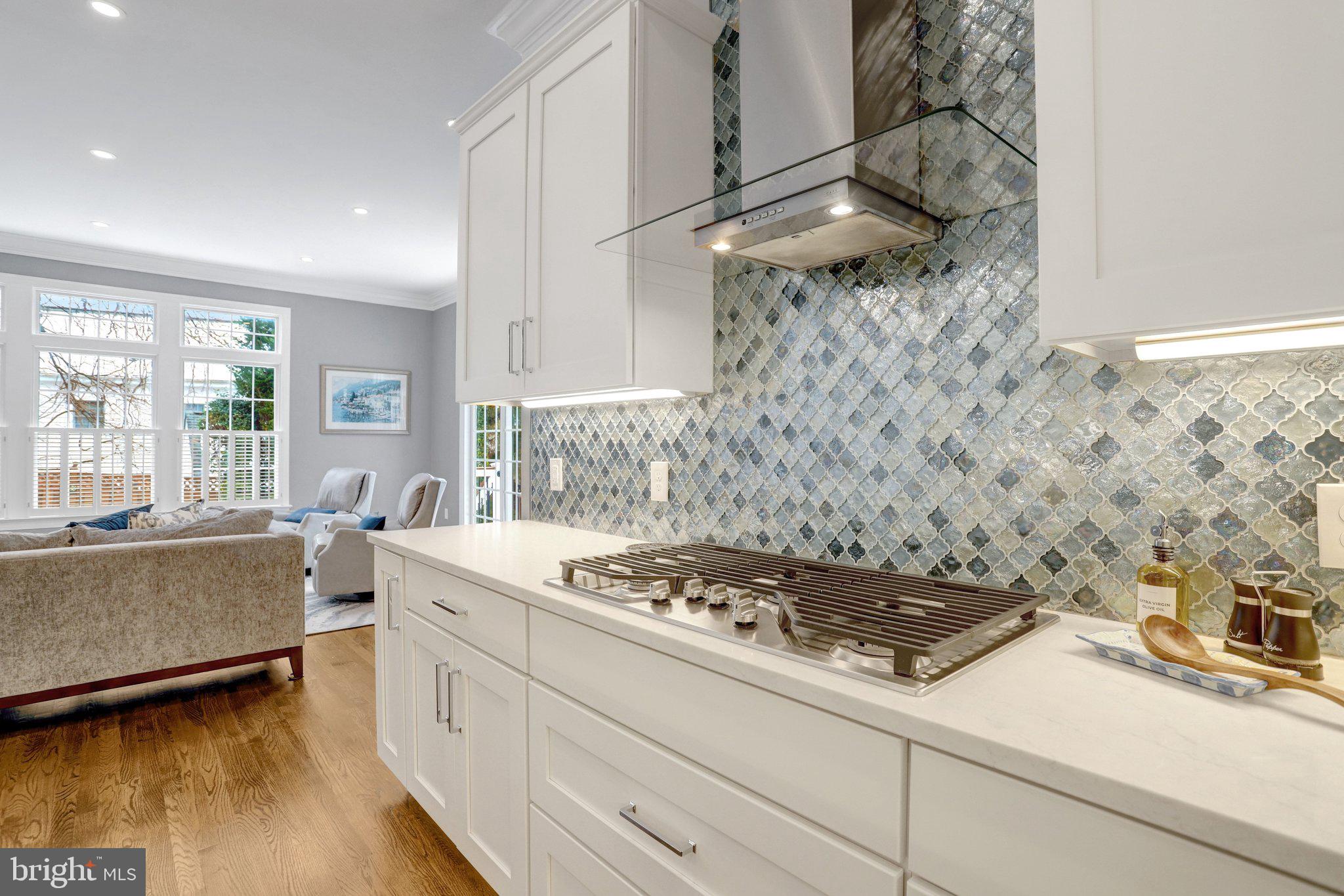 BERKSHIRE OAKWOOD - Residential