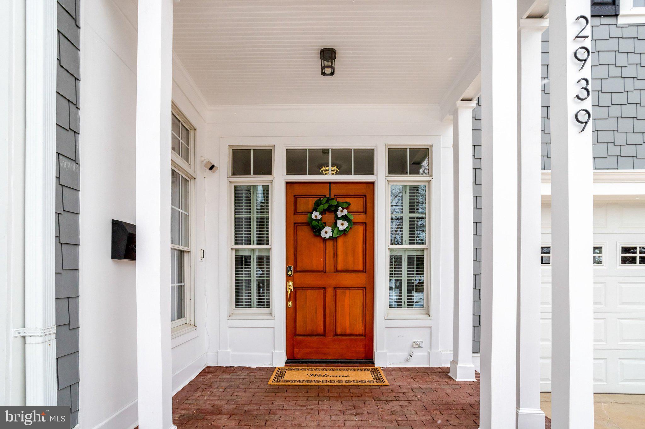 2939 N SYCAMORE STREET