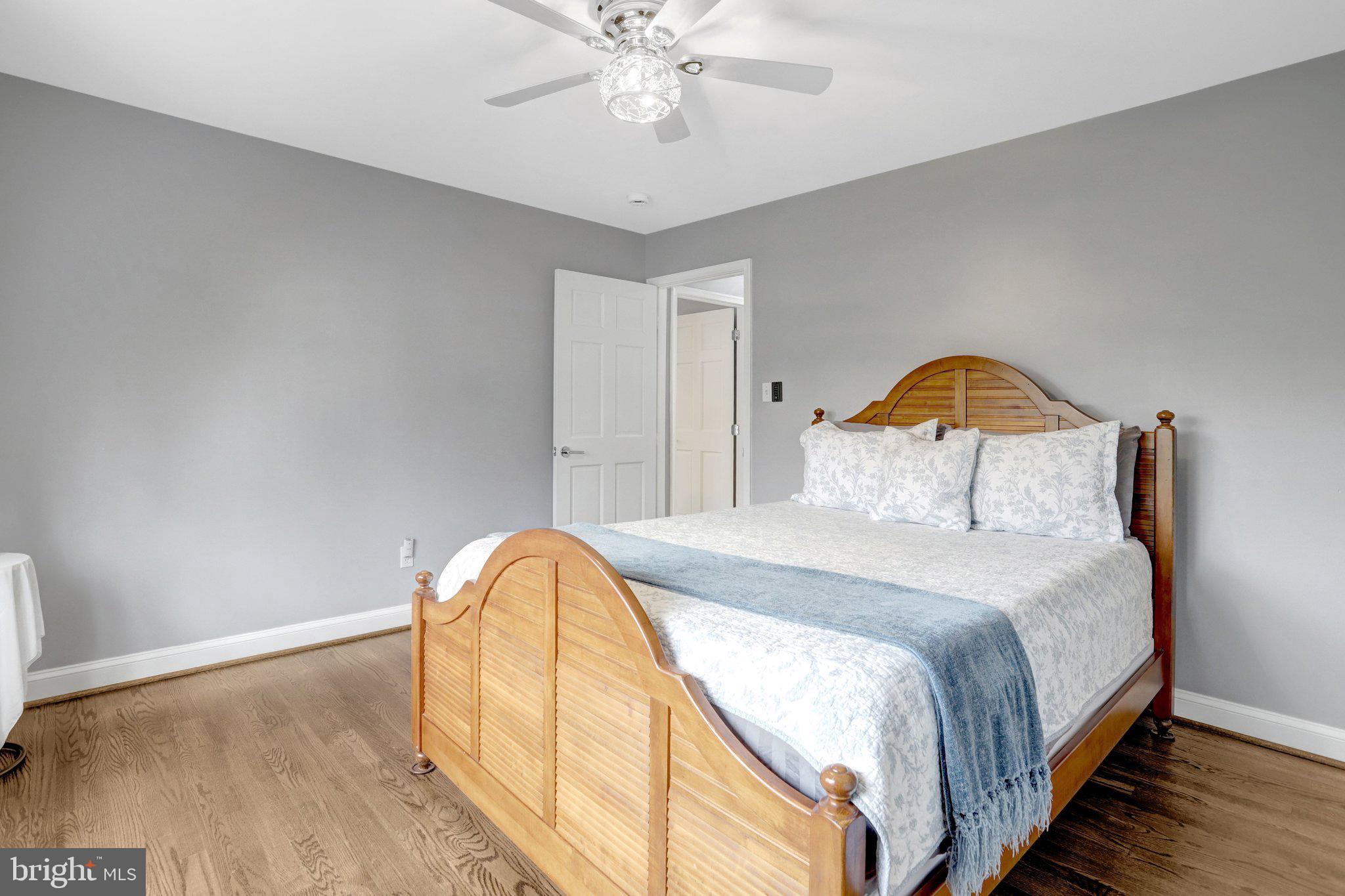 BERKSHIRE OAKWOOD - Residential