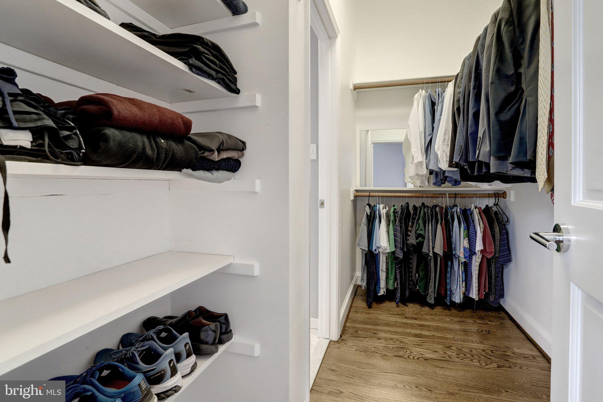 BERKSHIRE OAKWOOD - Residential