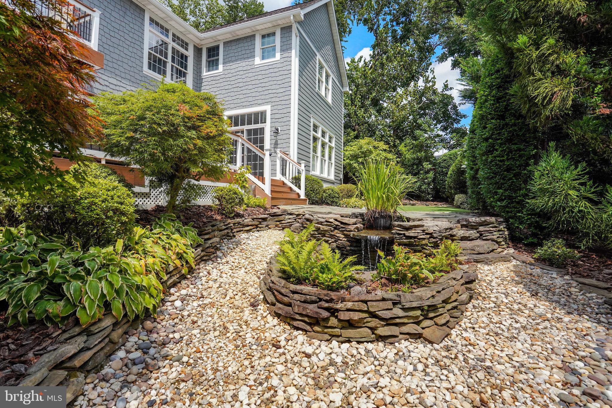 BERKSHIRE OAKWOOD - Residential