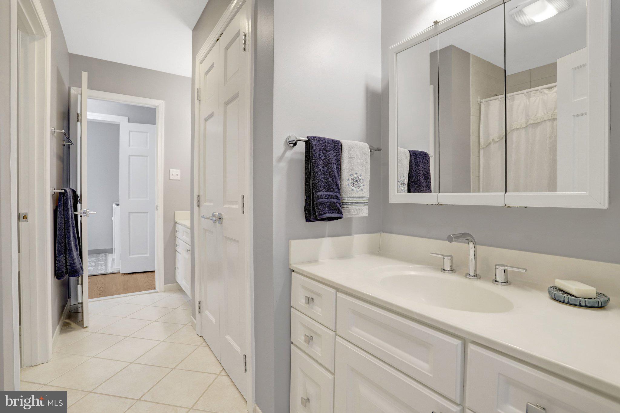 BERKSHIRE OAKWOOD - Residential