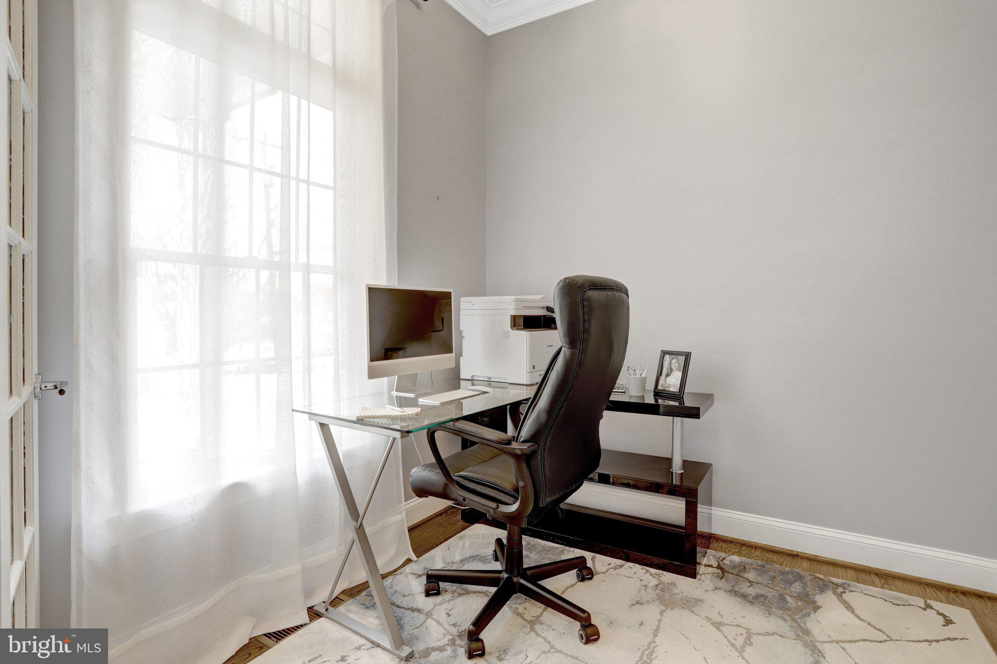 BERKSHIRE OAKWOOD - Residential