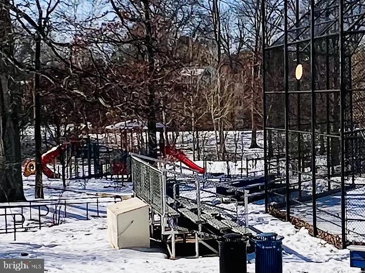 BERKSHIRE OAKWOOD - Residential