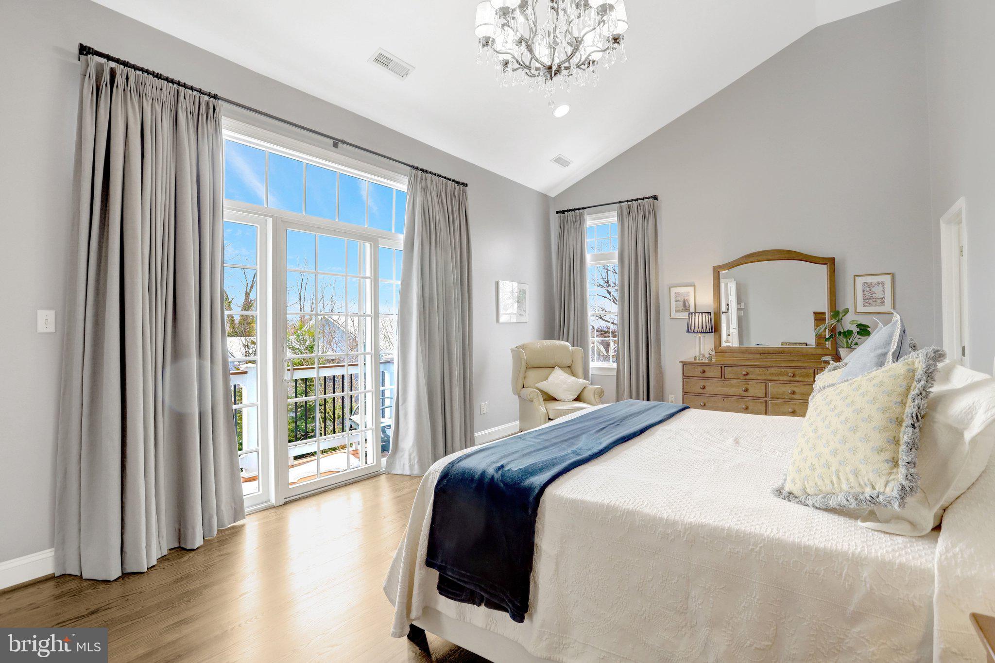 BERKSHIRE OAKWOOD - Residential