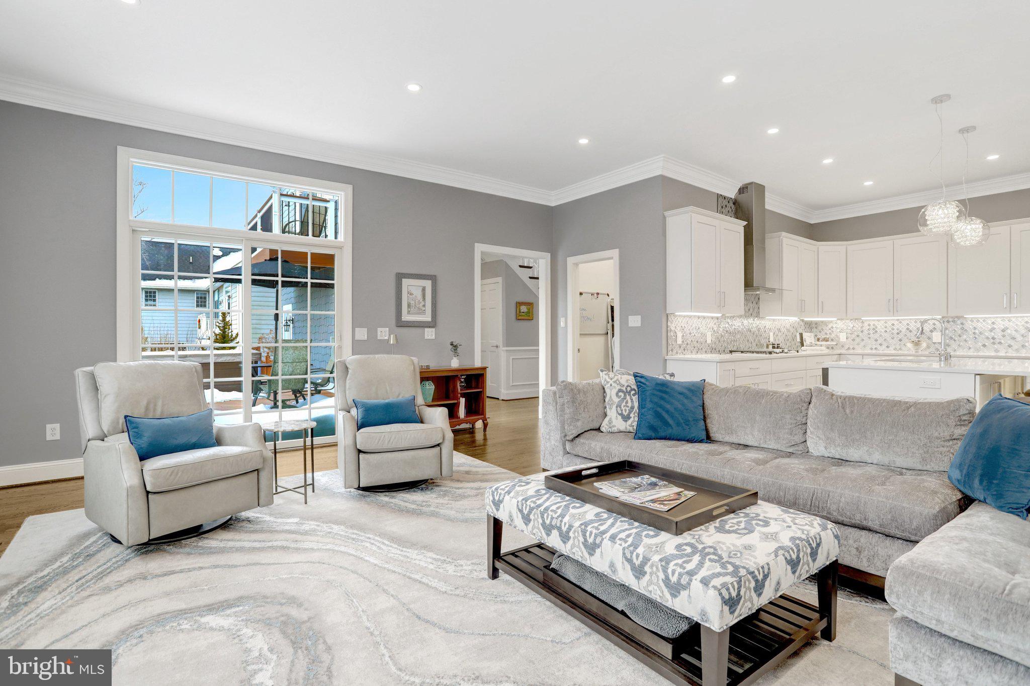 BERKSHIRE OAKWOOD - Residential