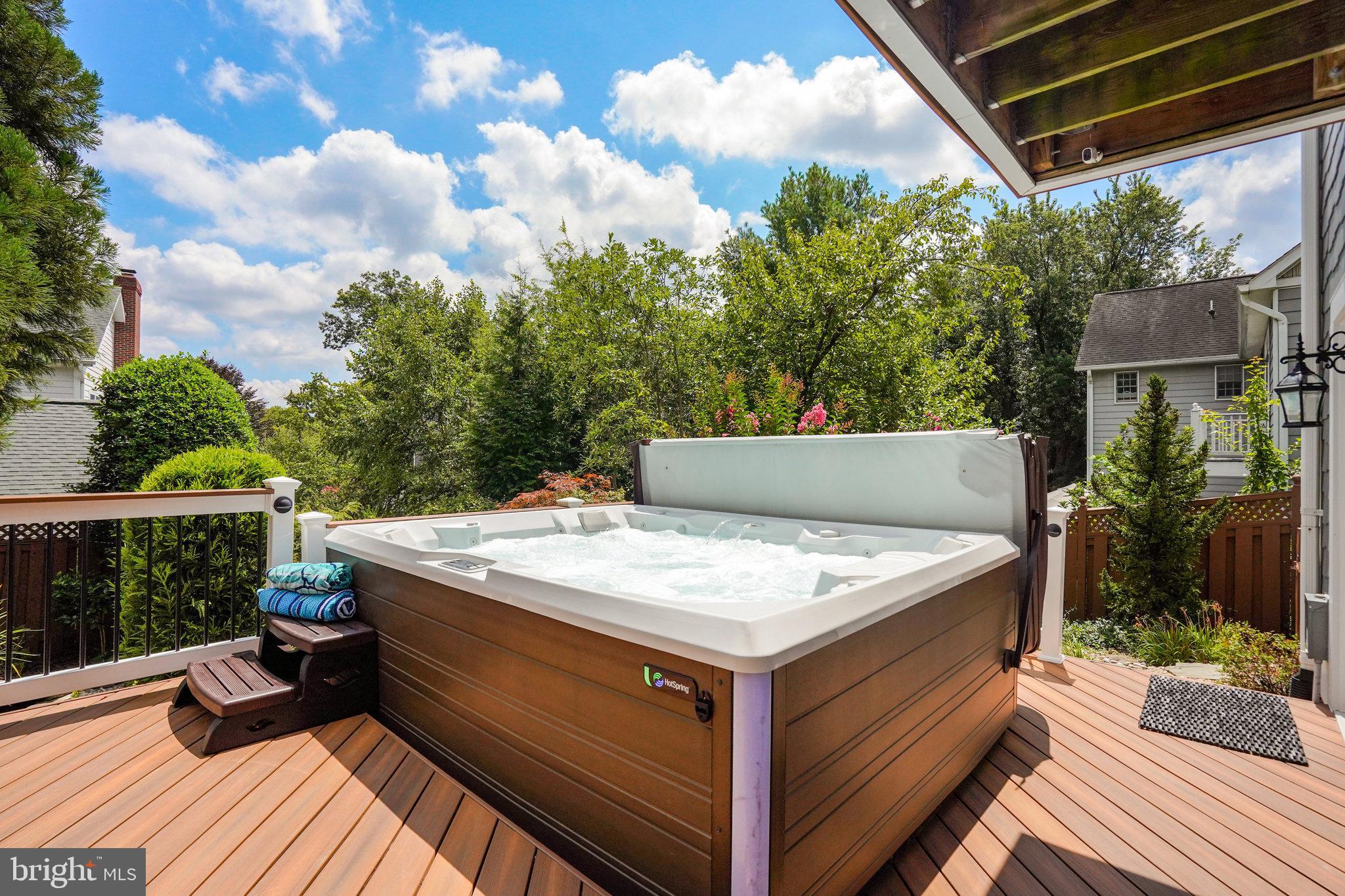 BERKSHIRE OAKWOOD - Residential