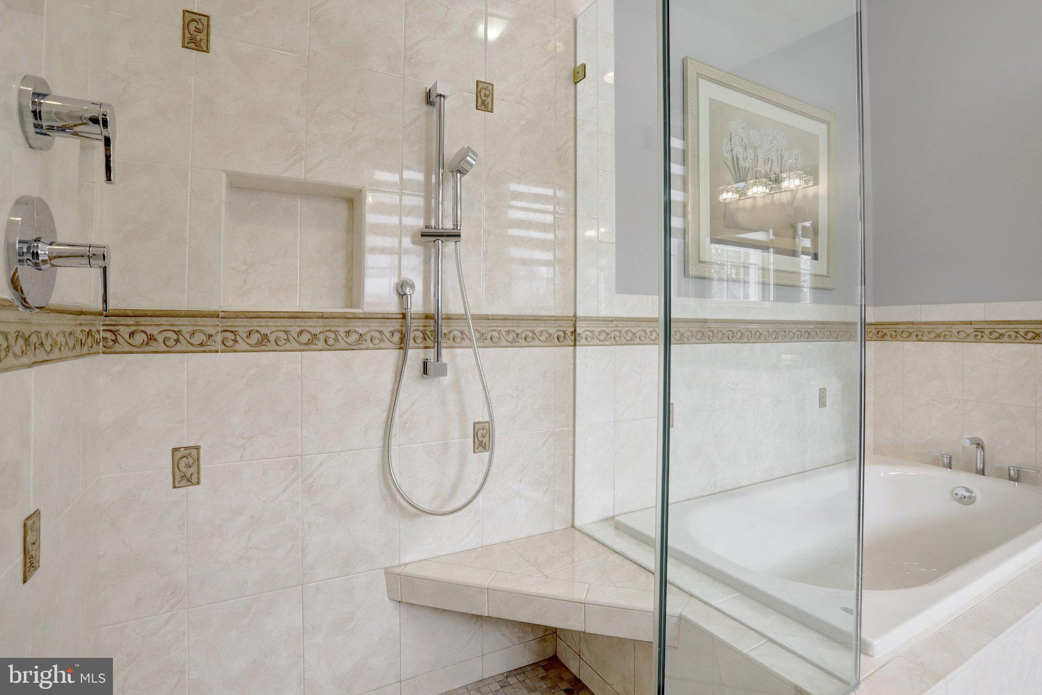 BERKSHIRE OAKWOOD - Residential