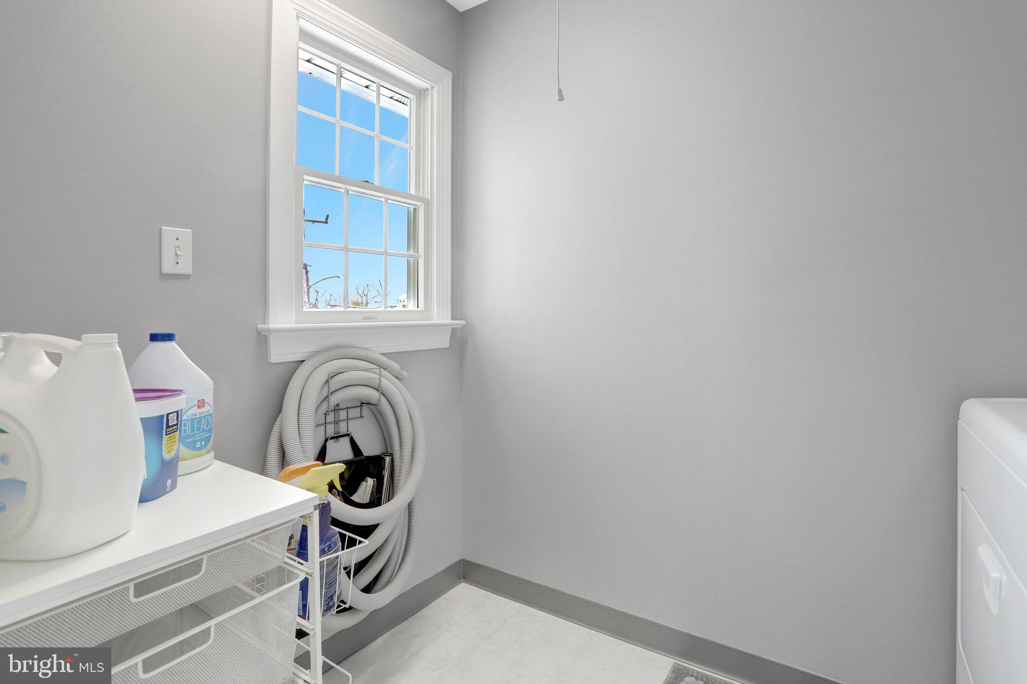 BERKSHIRE OAKWOOD - Residential