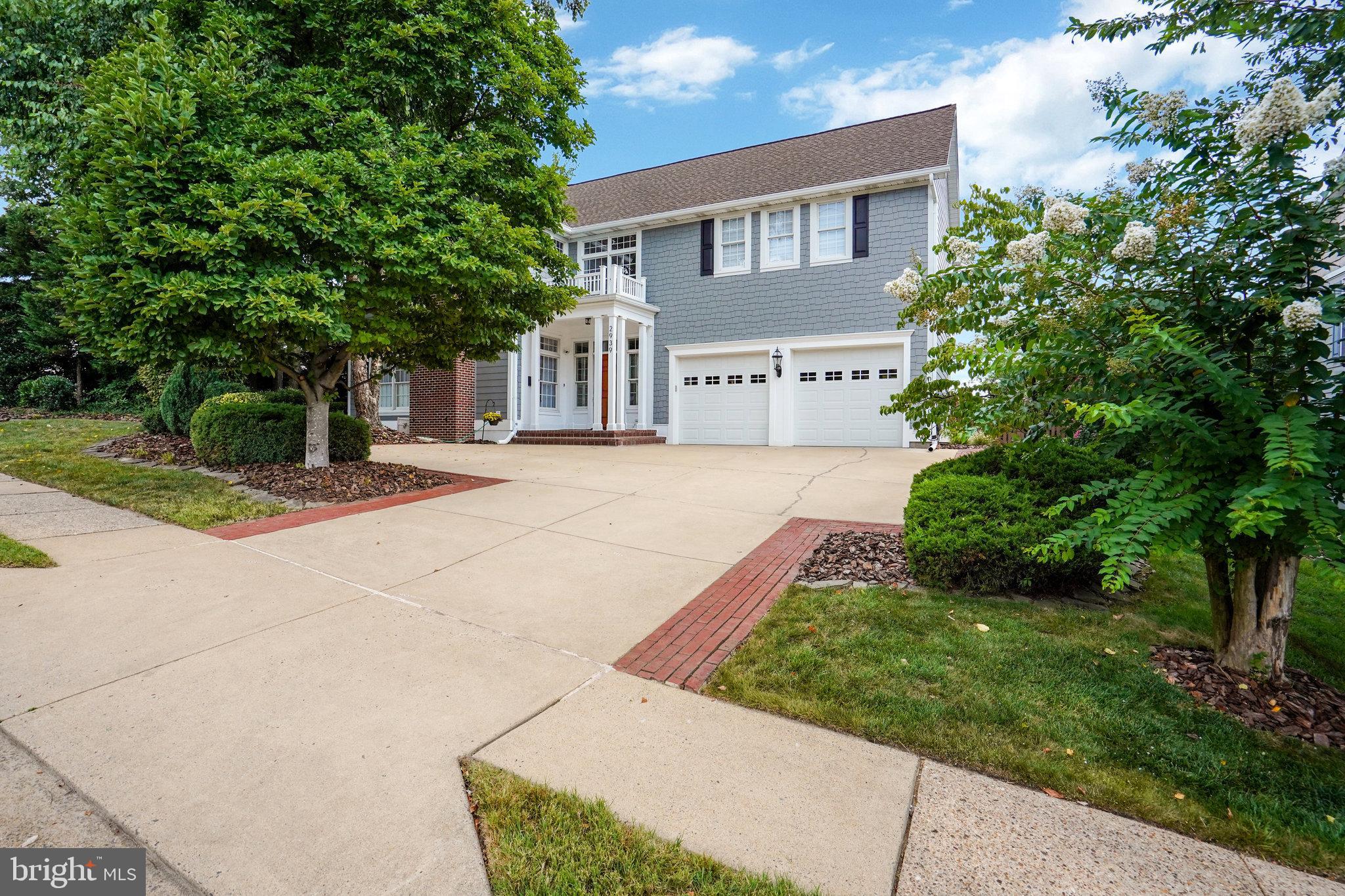 BERKSHIRE OAKWOOD - Residential