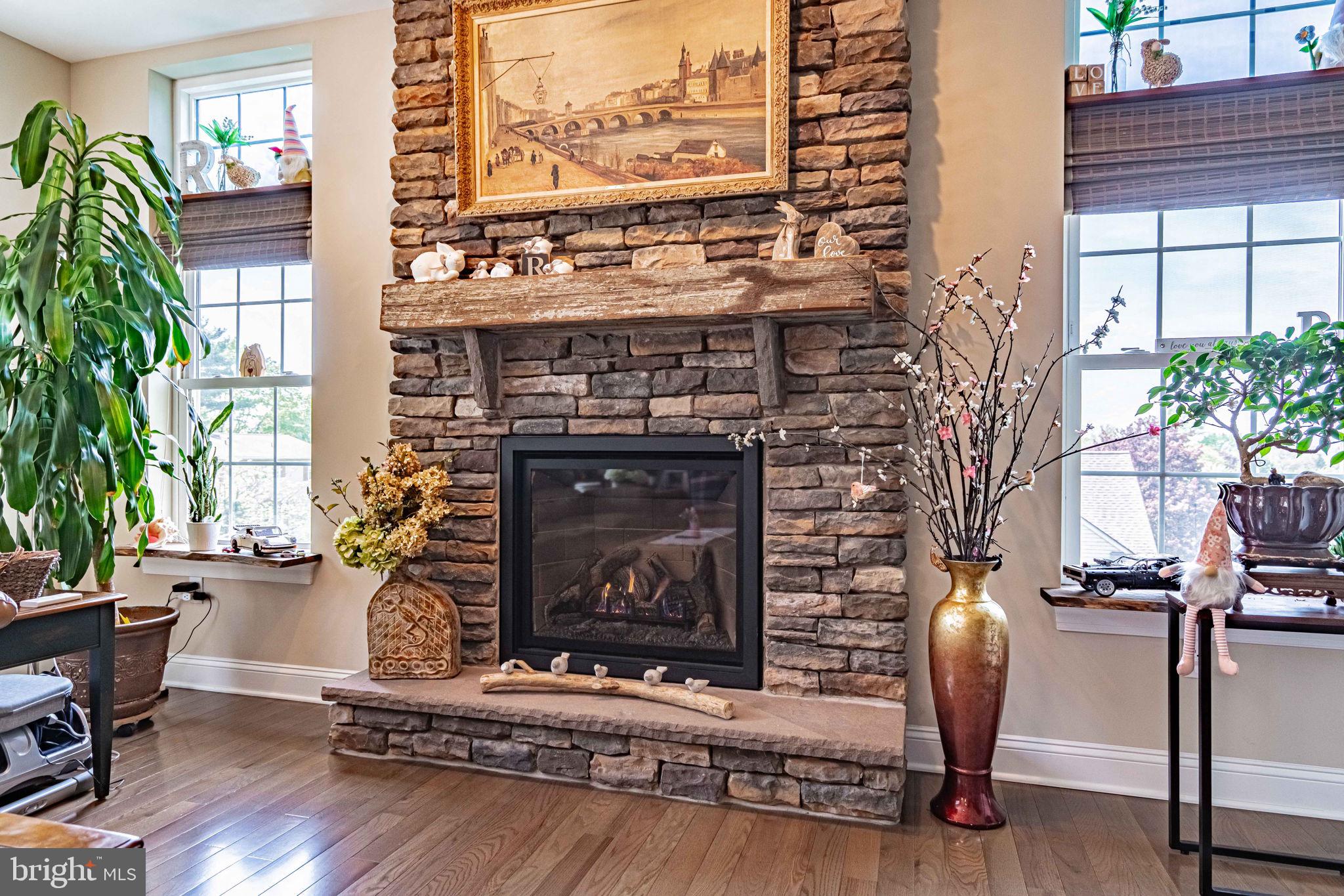 CLEARVIEW MANOR - Residential