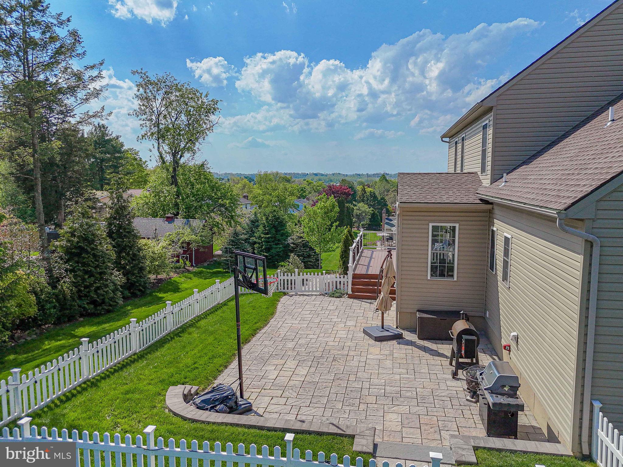 CLEARVIEW MANOR - Residential