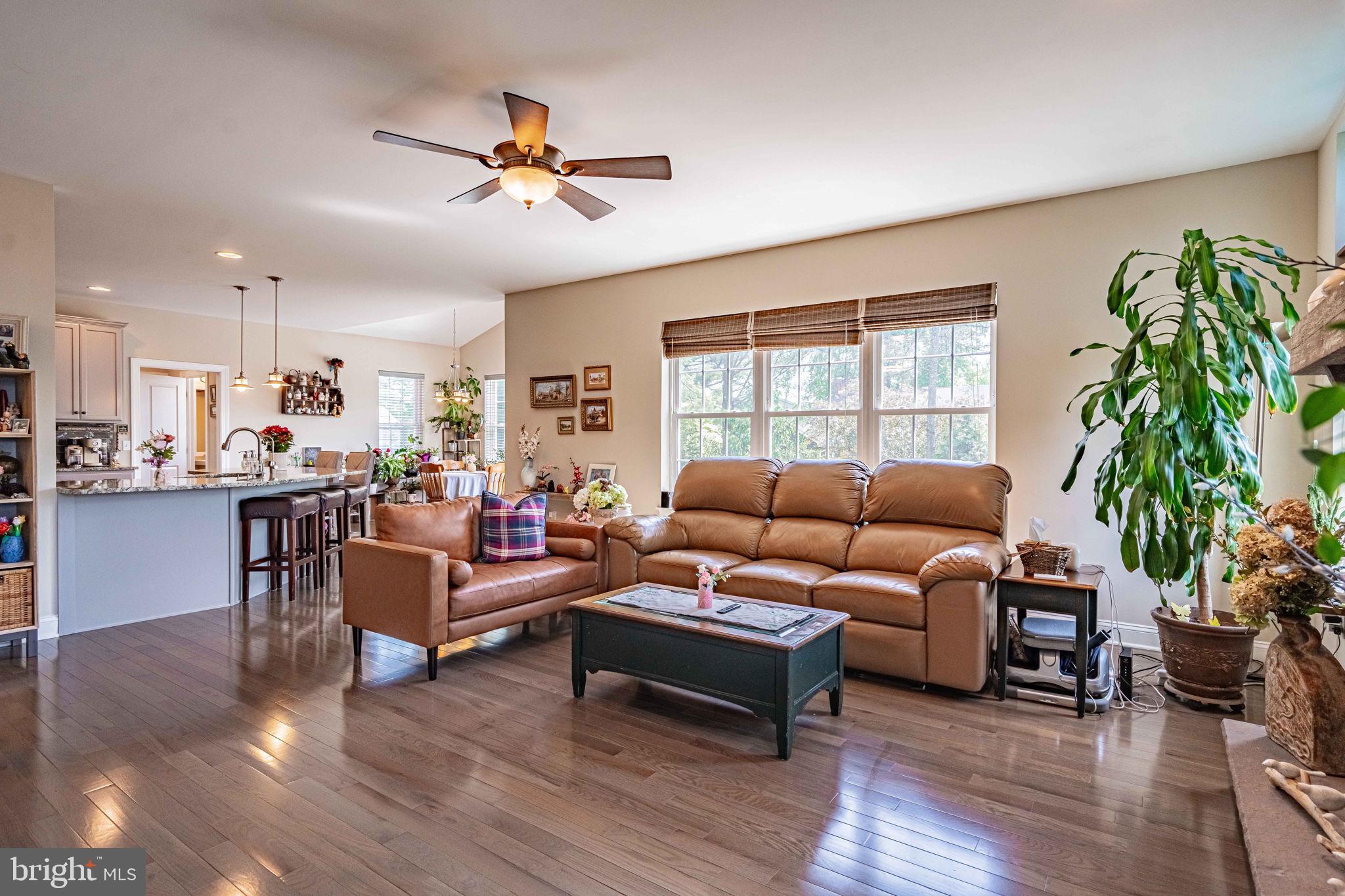 CLEARVIEW MANOR - Residential