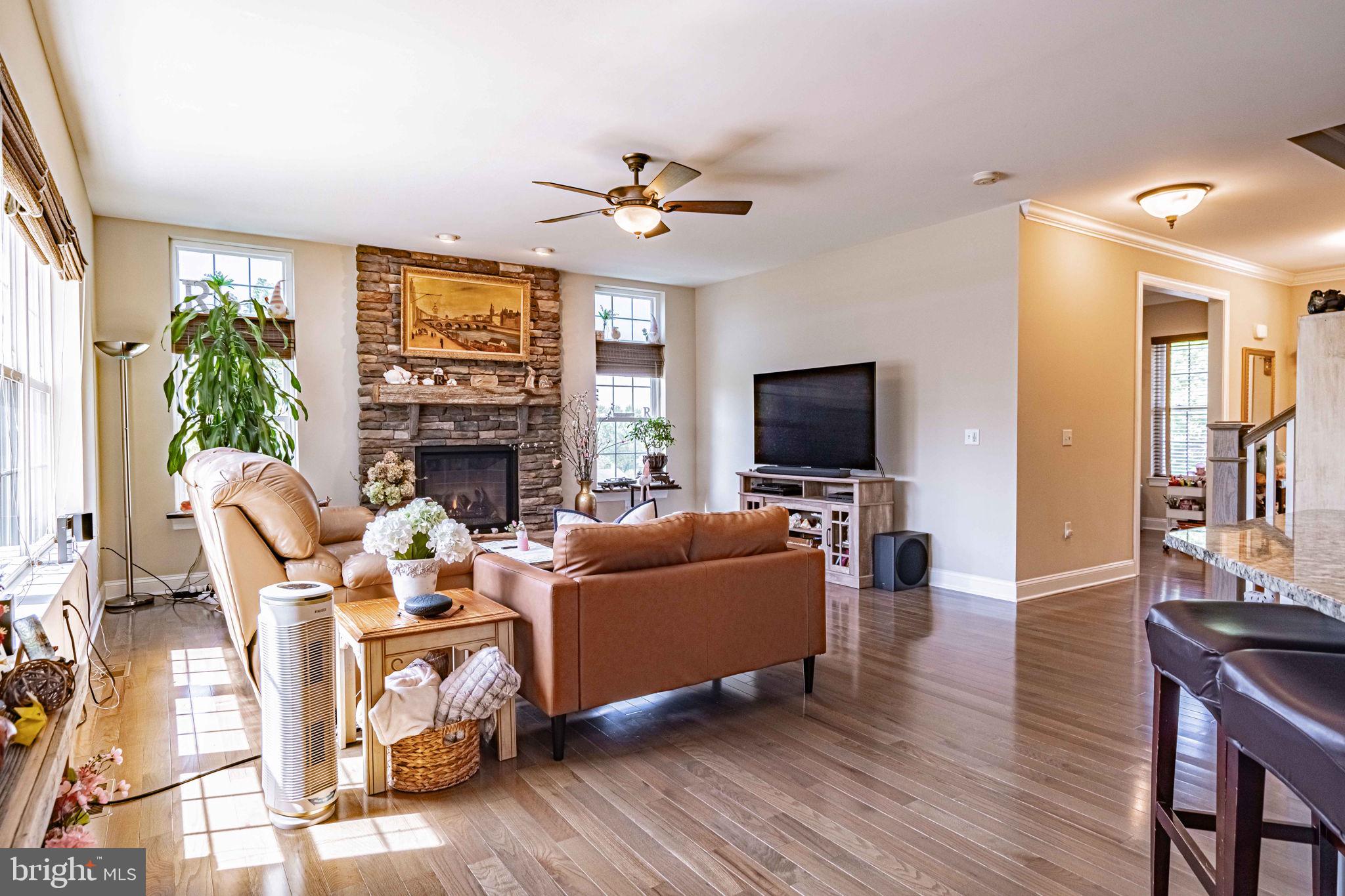 CLEARVIEW MANOR - Residential