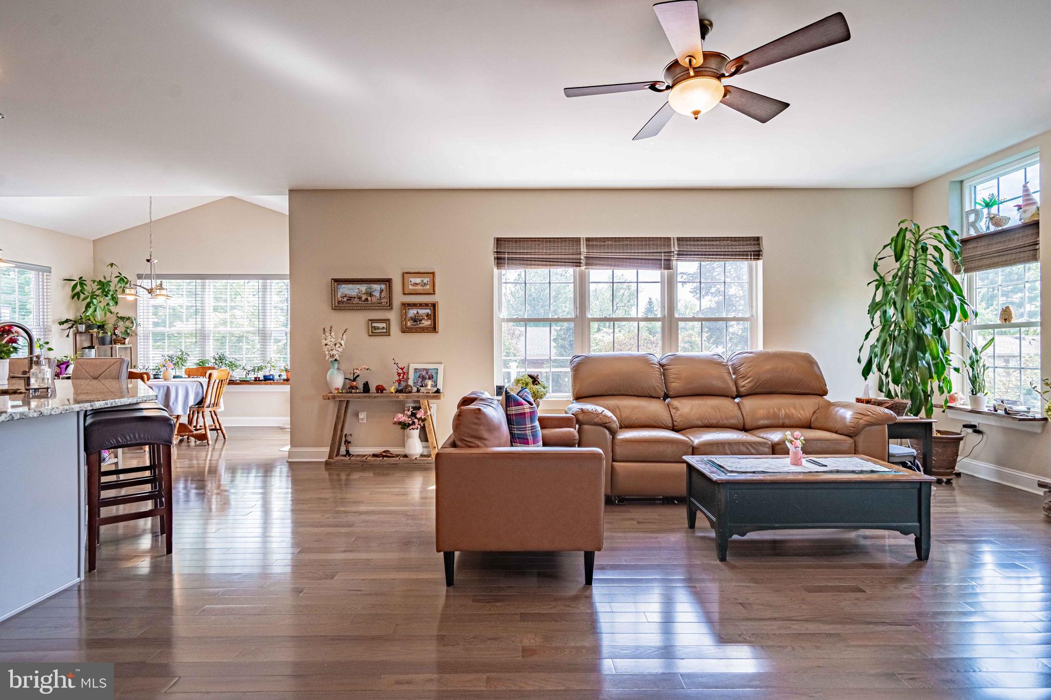 CLEARVIEW MANOR - Residential