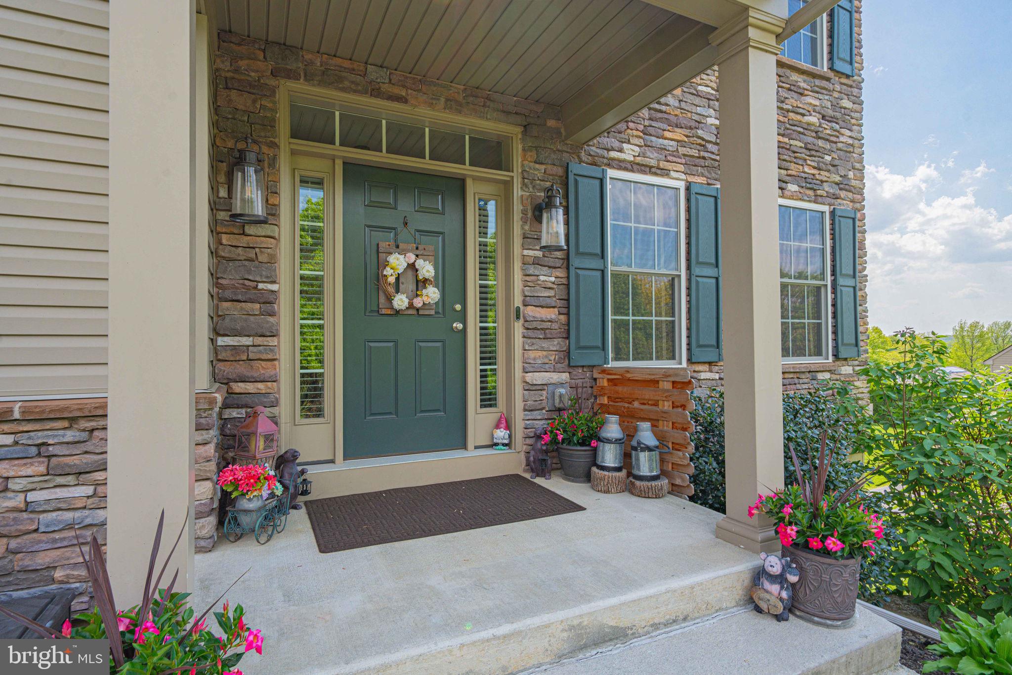 CLEARVIEW MANOR - Residential
