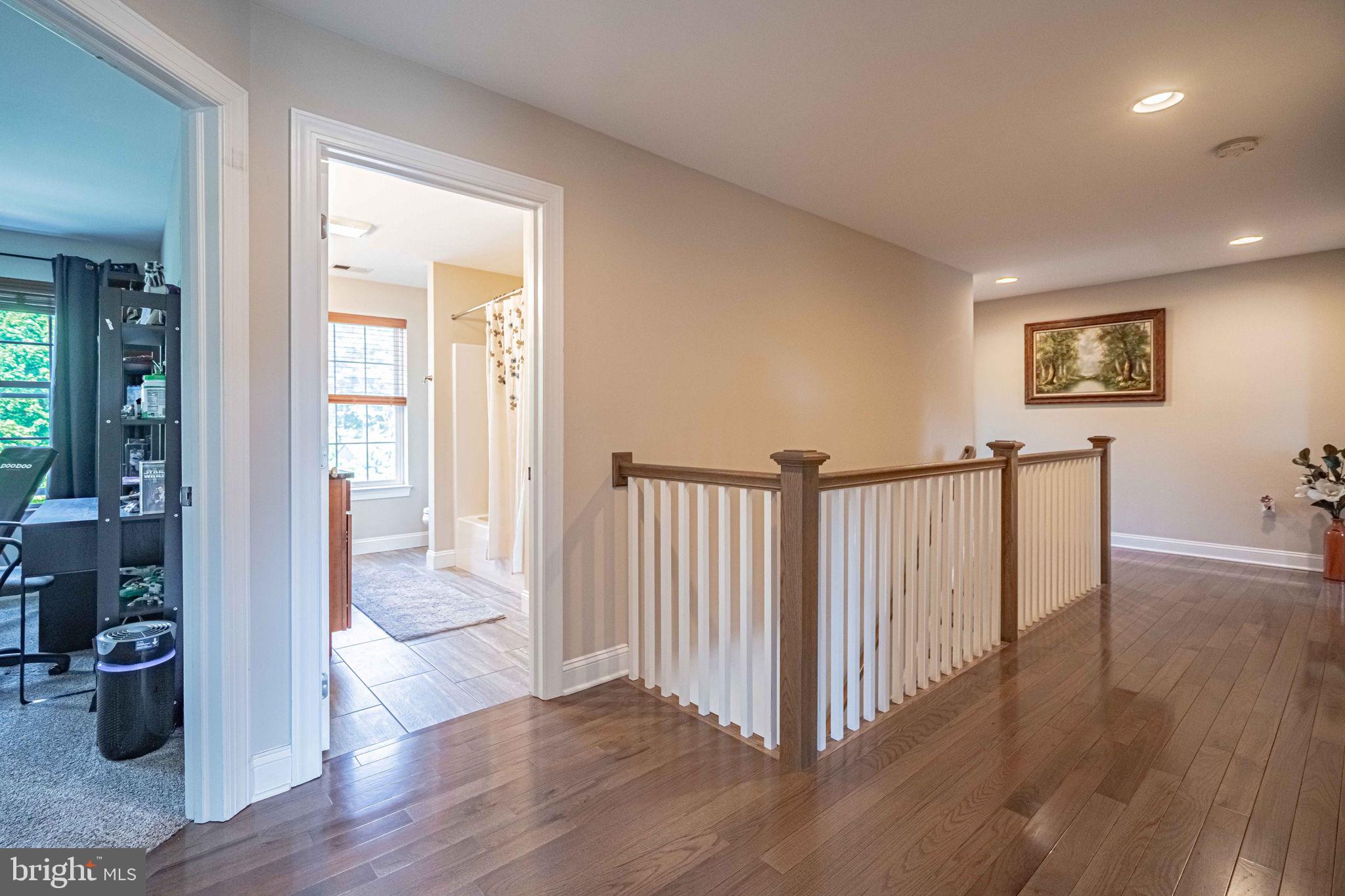 CLEARVIEW MANOR - Residential