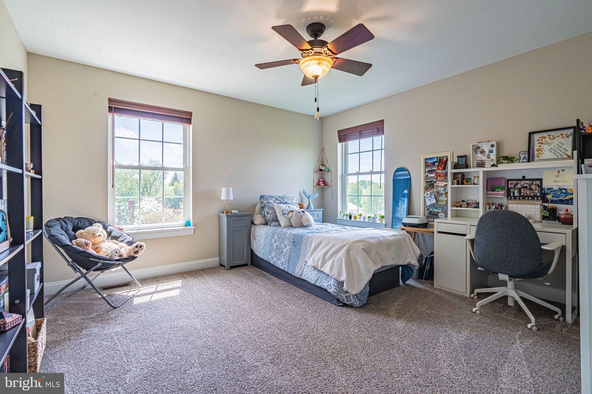 CLEARVIEW MANOR - Residential