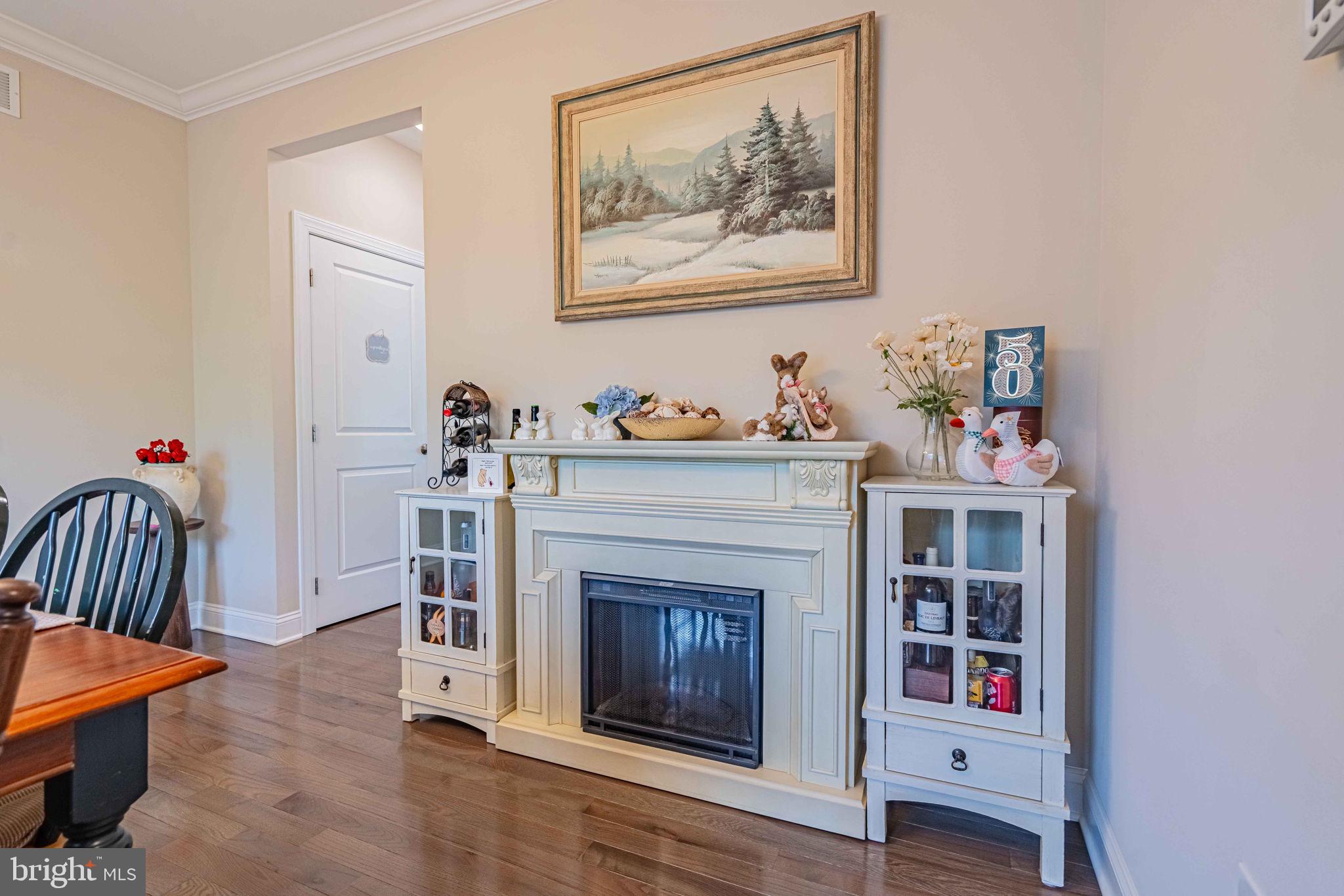 CLEARVIEW MANOR - Residential