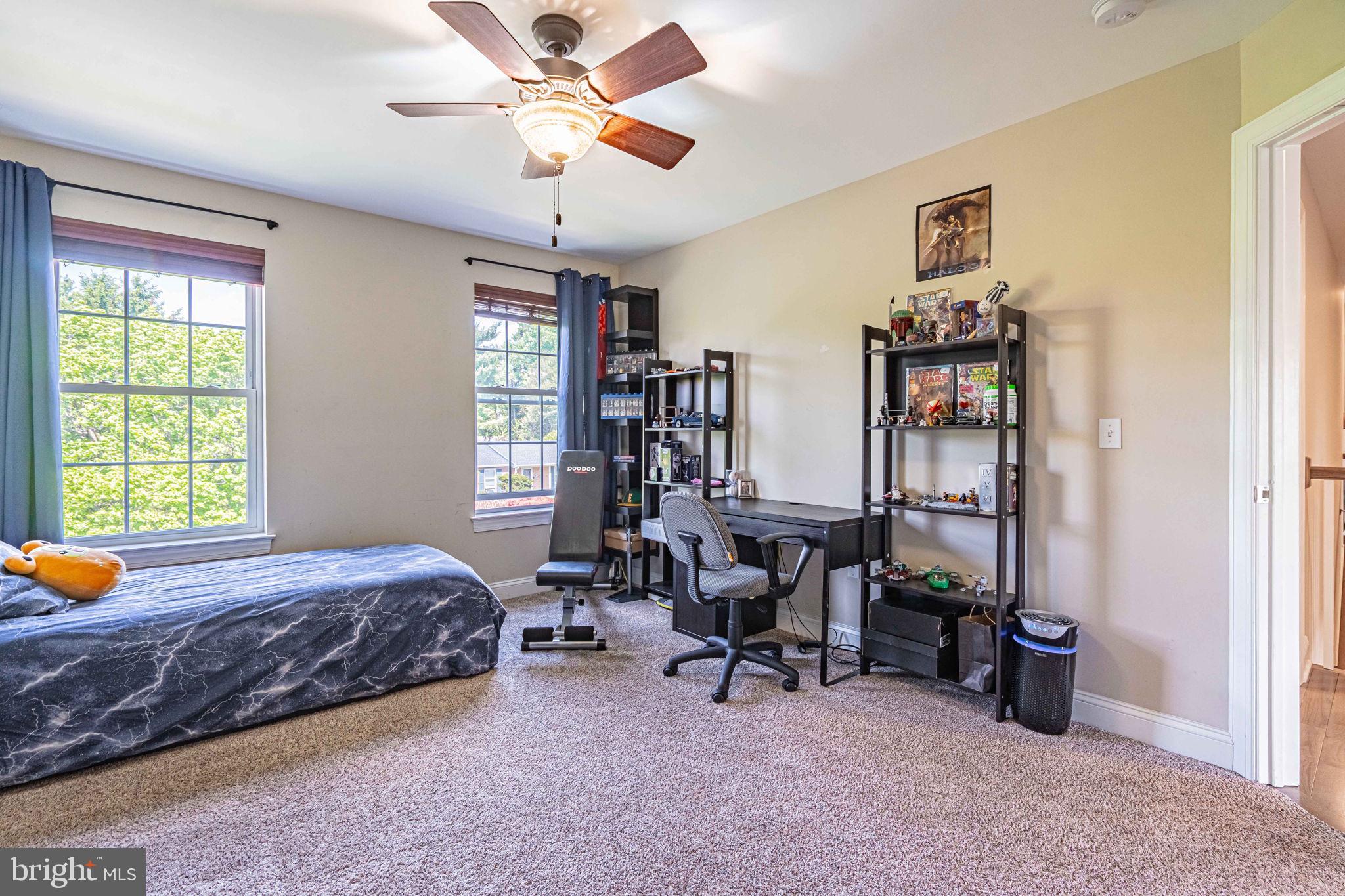 CLEARVIEW MANOR - Residential