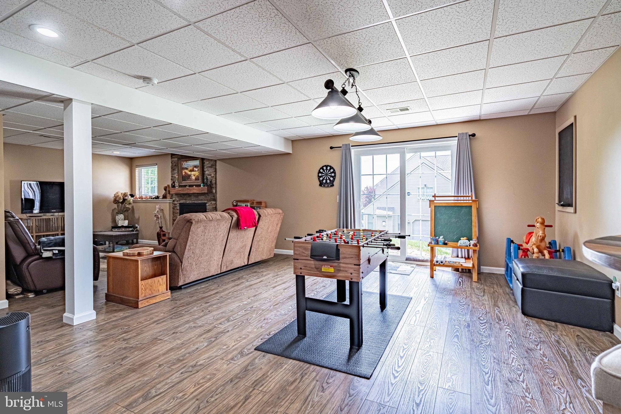 CLEARVIEW MANOR - Residential