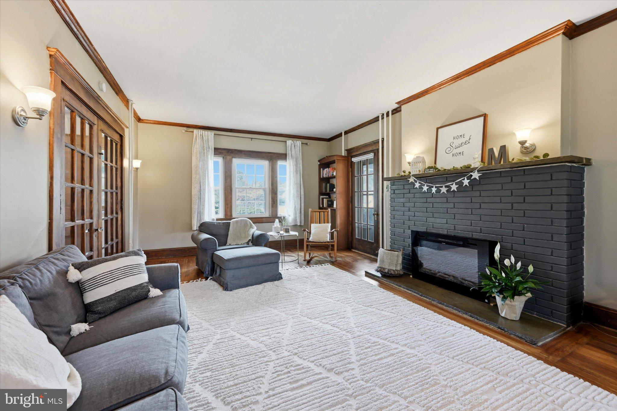 35 S 13TH AVENUE