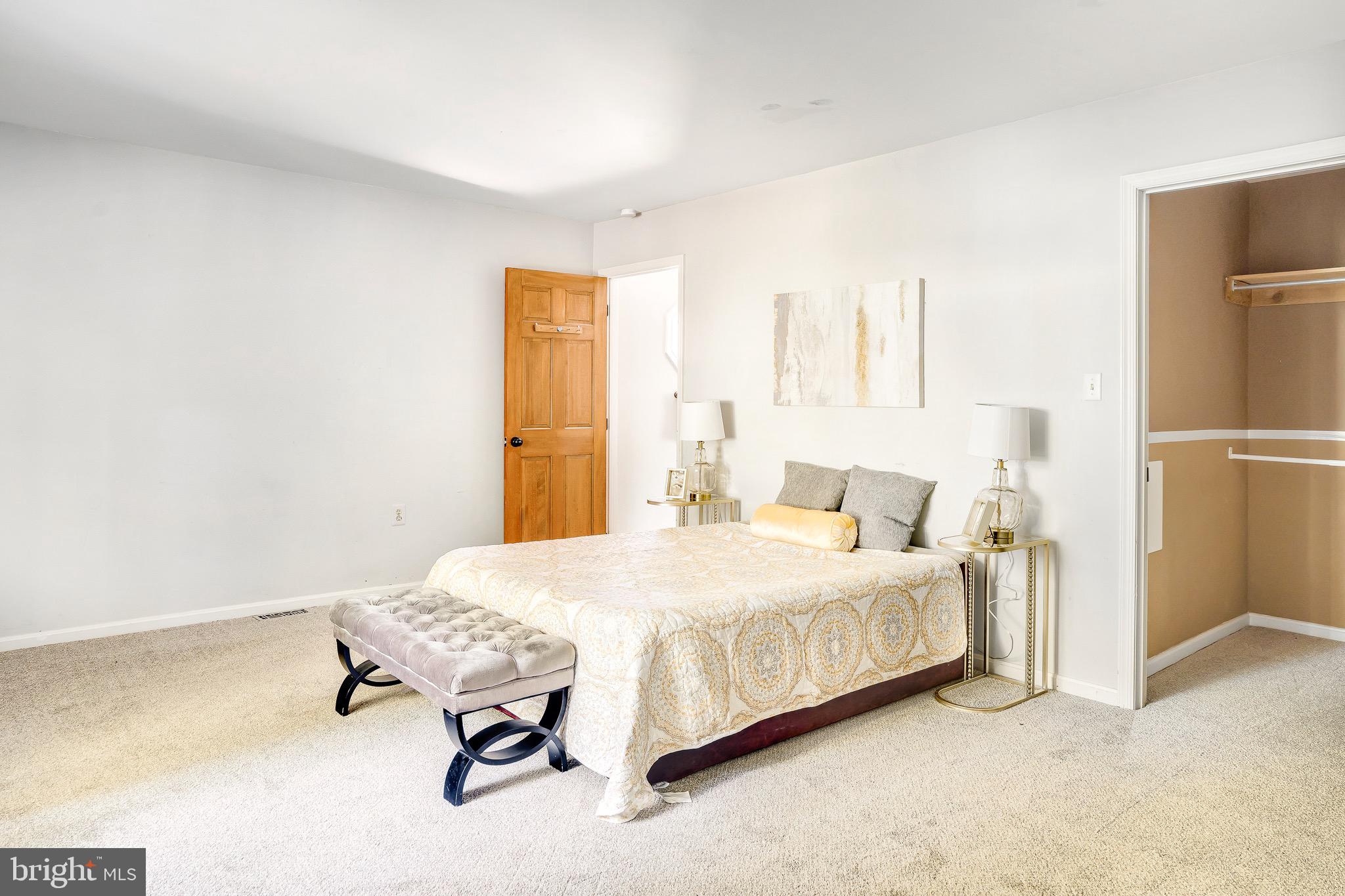 SHANNONDALE - Residential
