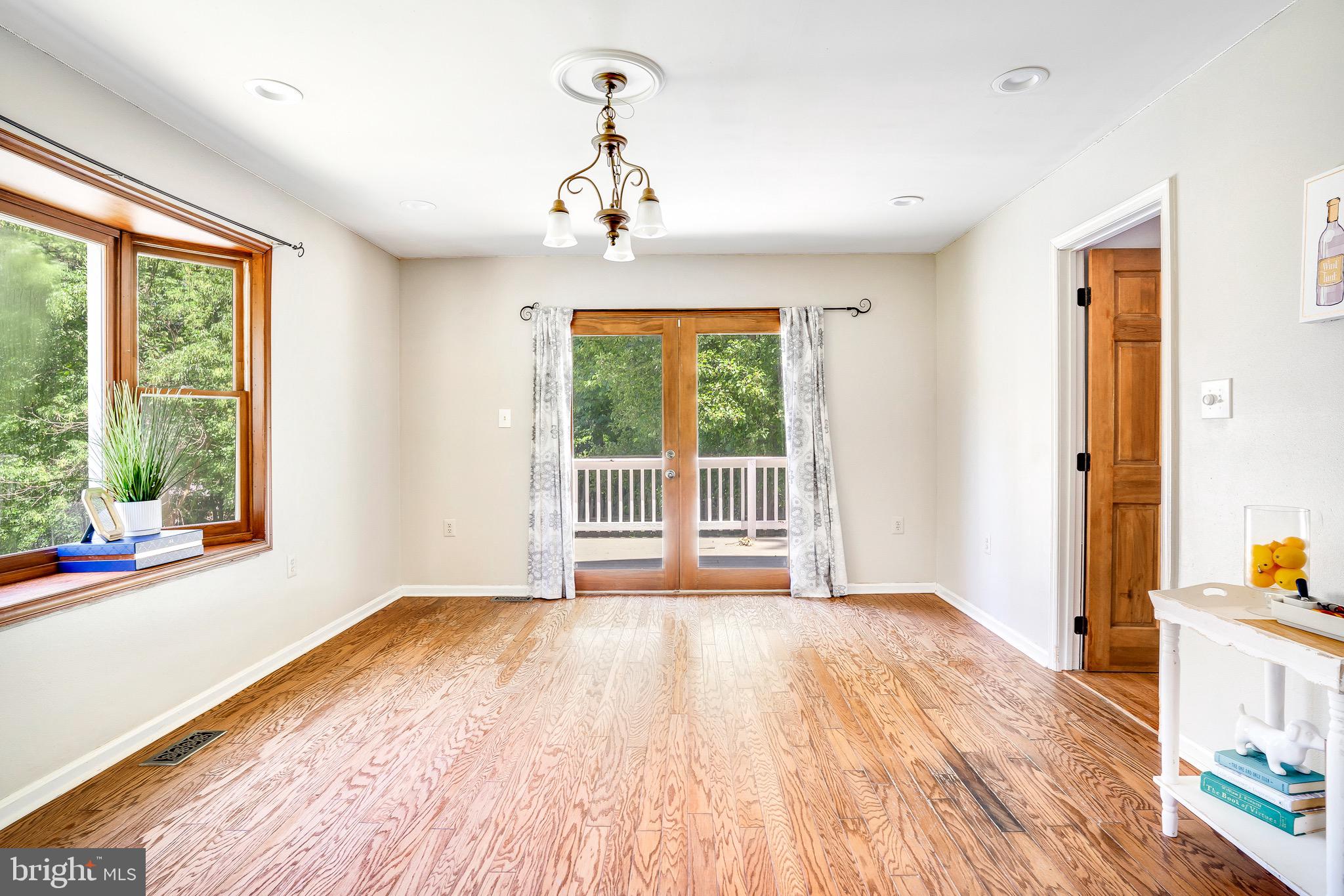 SHANNONDALE - Residential