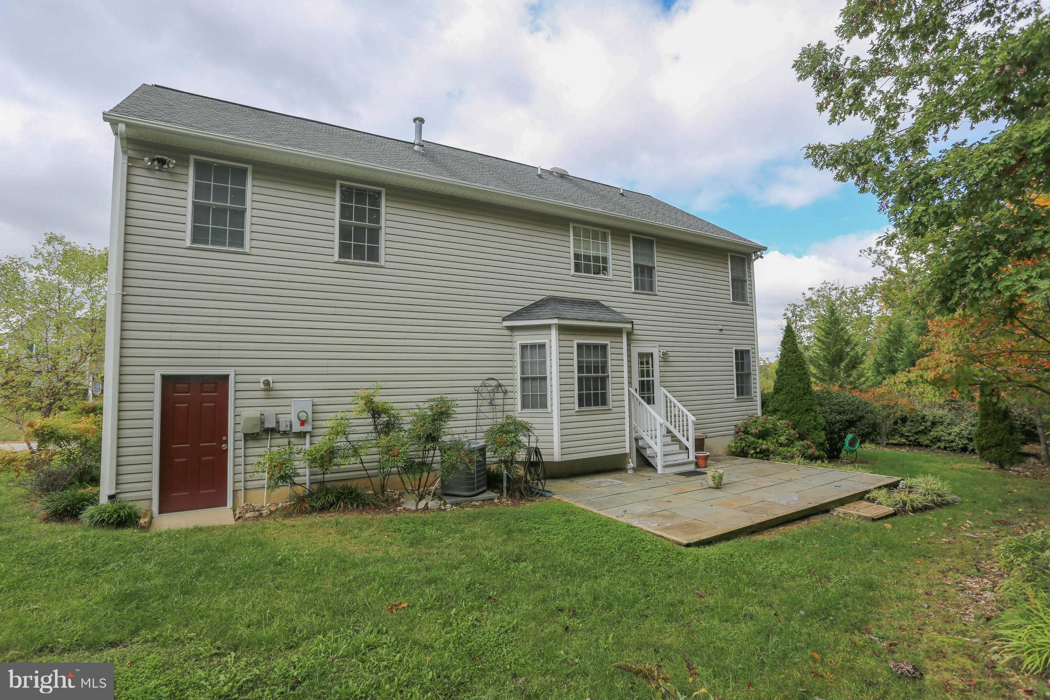 LEE'S HILL GRANDSTAFF NO - Residential